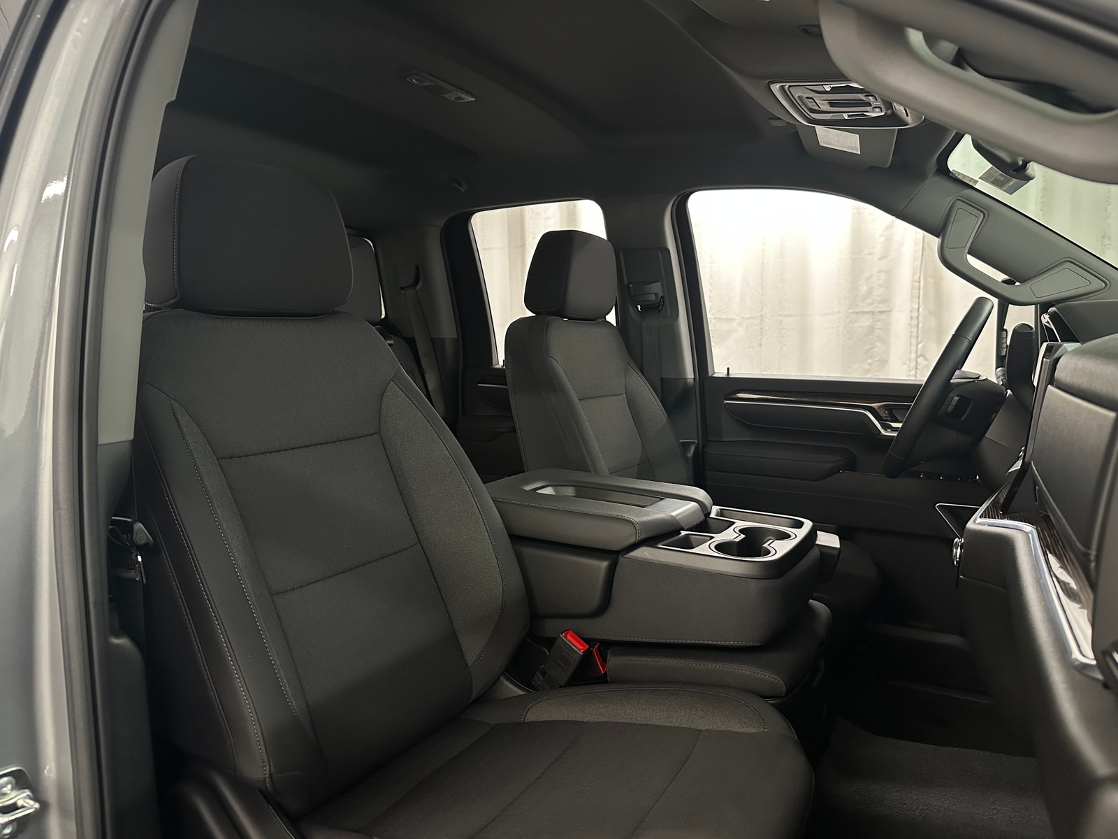 Thumbnail: 2025 GMC Sierra 2500 - 2