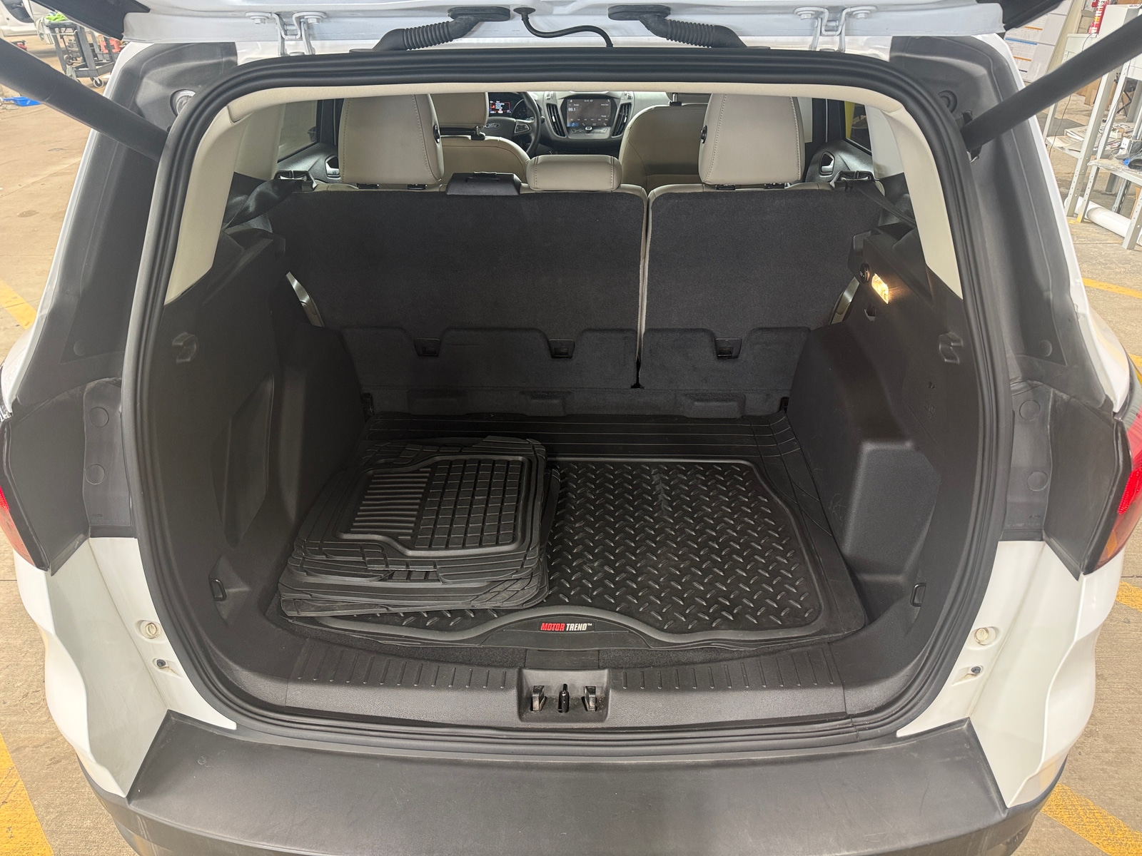 Thumbnail: 2019 Ford Escape - 6