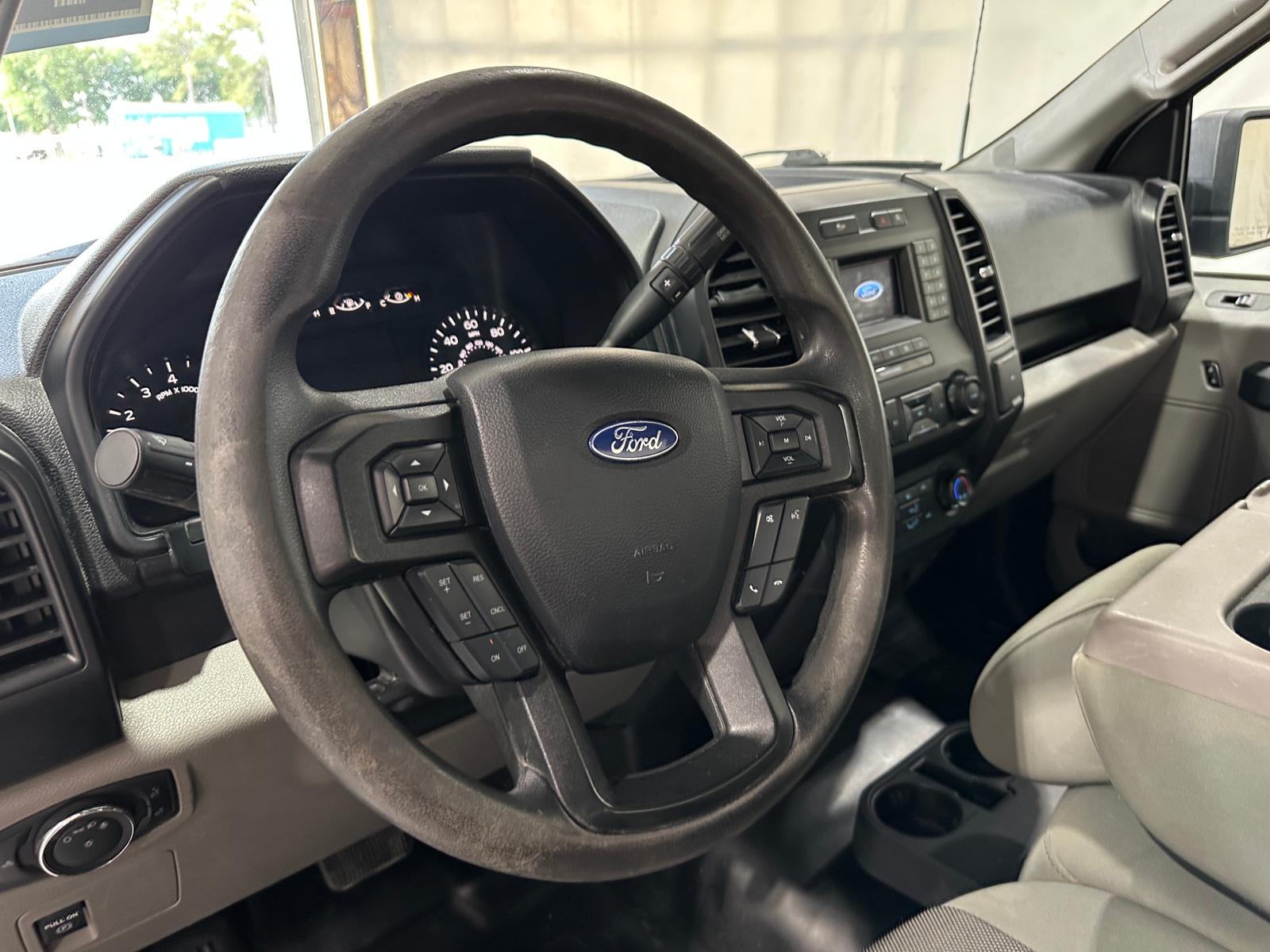 Thumbnail: 2019 Ford Econoline - 4