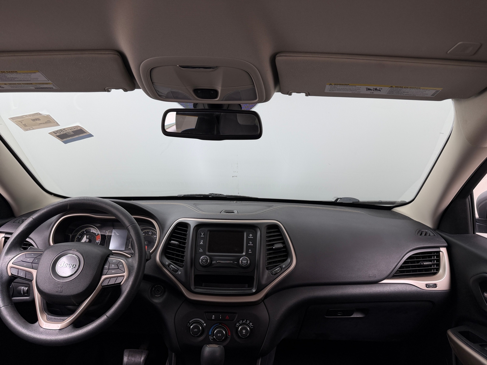 Thumbnail: 2018 Jeep Cherokee - 3