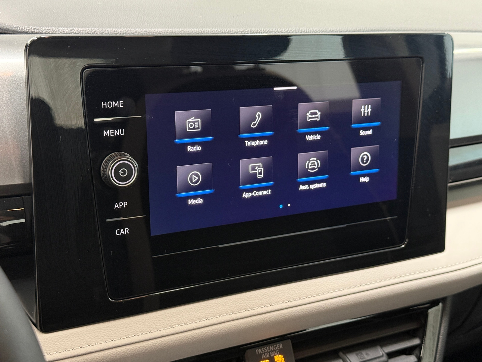 Thumbnail: 2025 Volkswagen Taos - 4