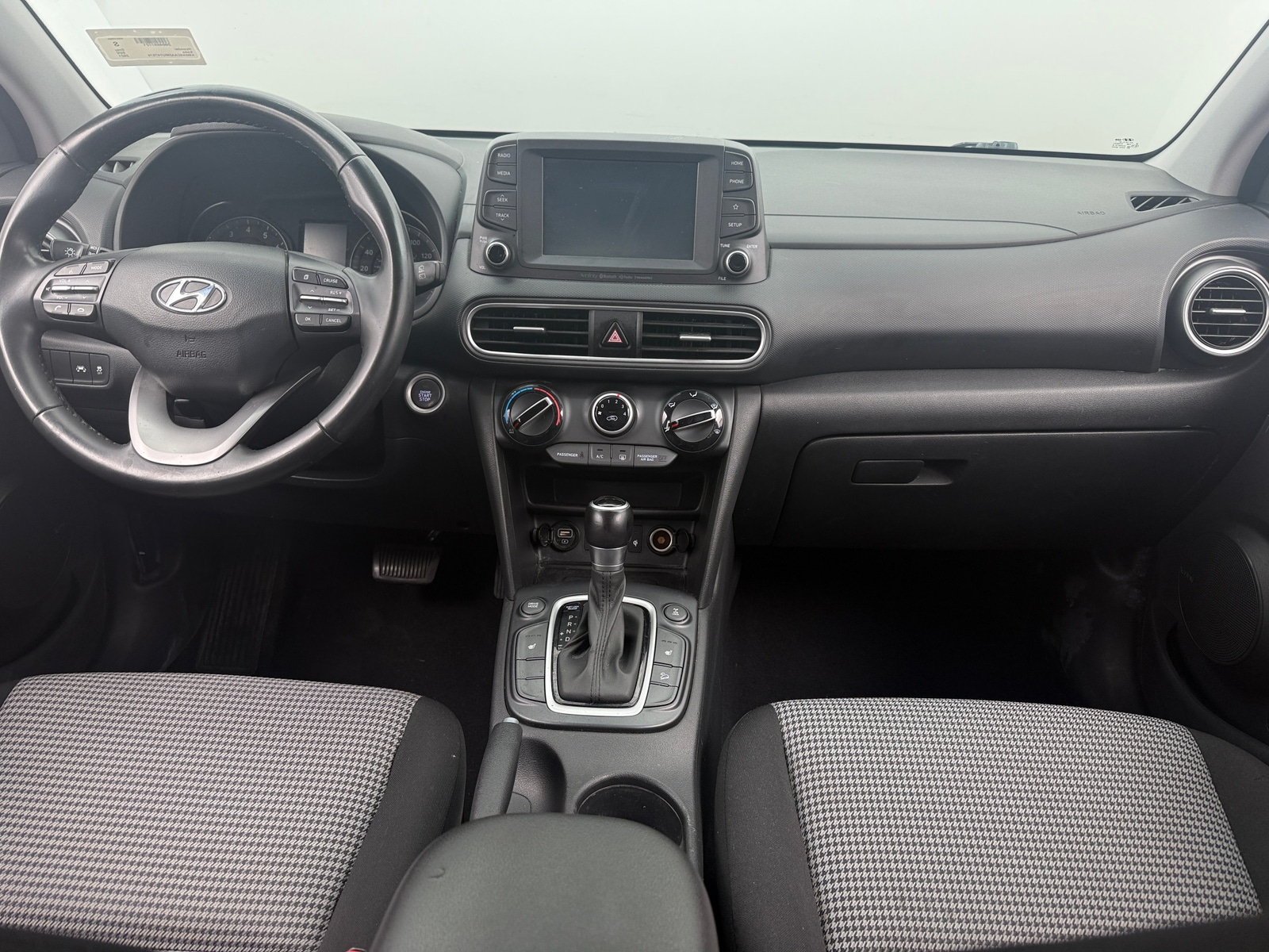 Thumbnail: 2021 Hyundai Kona - 3