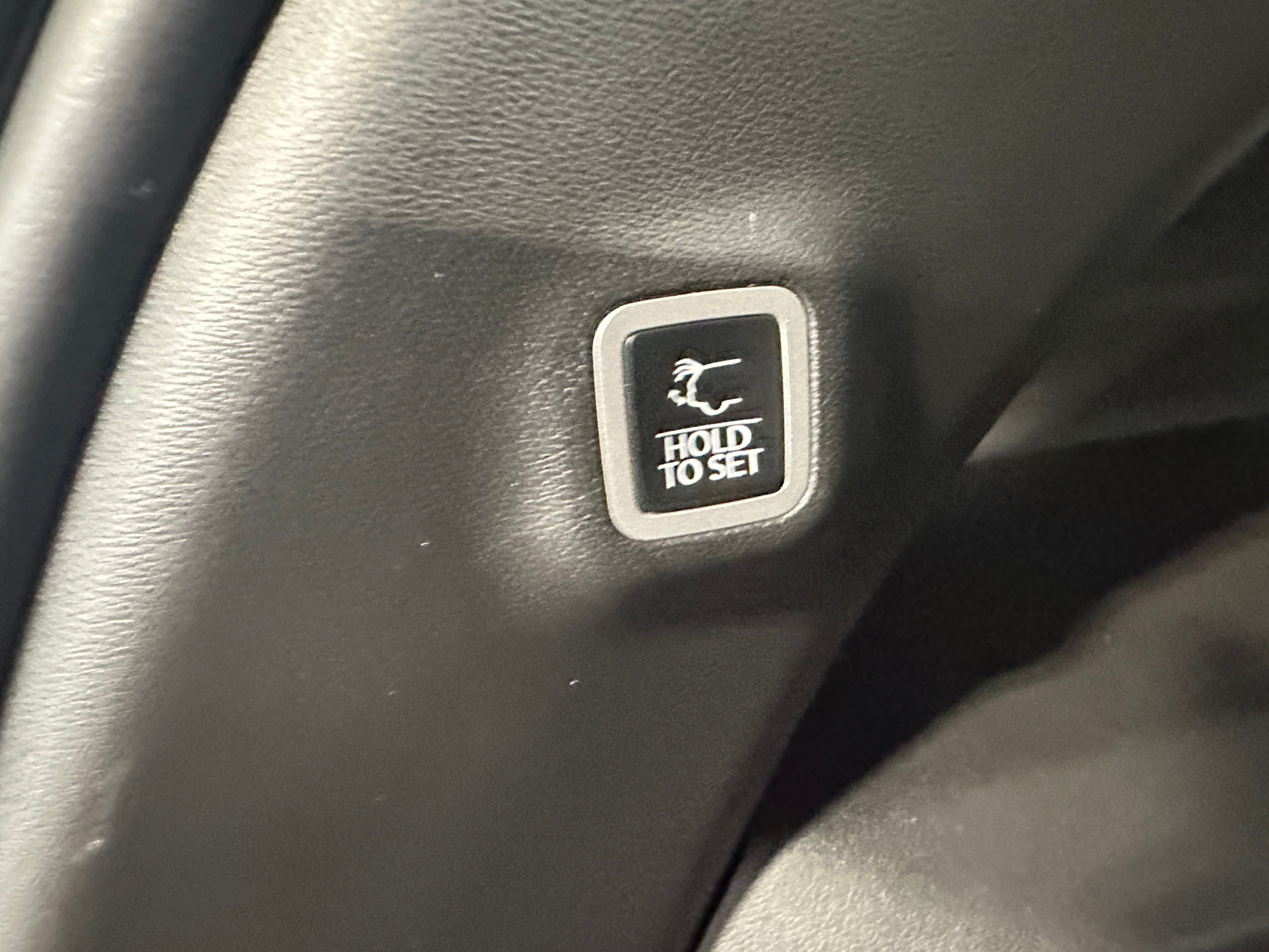 Used 2025 Jeep Wagoneer S Limited with VIN 3C4RJNCK4ST583208 for sale in Oak Creek, WI