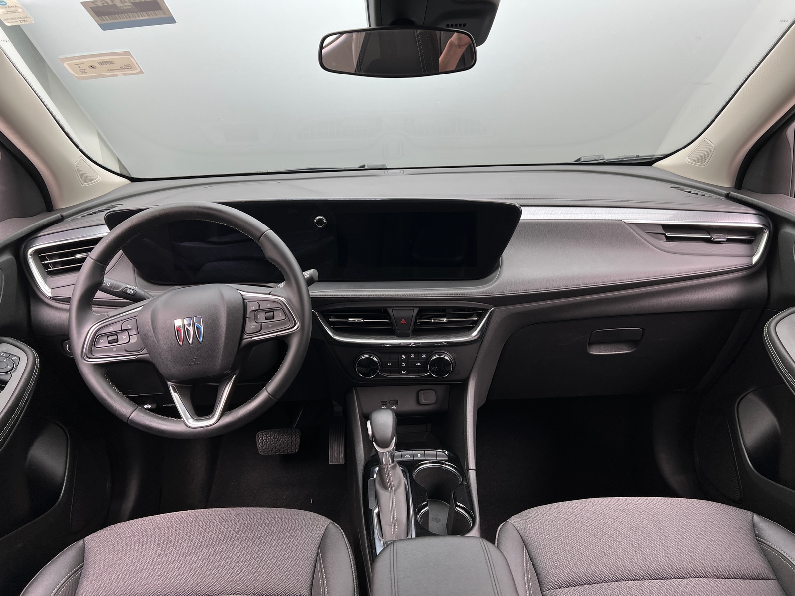 Thumbnail: 2025 Buick Encore GX - 2