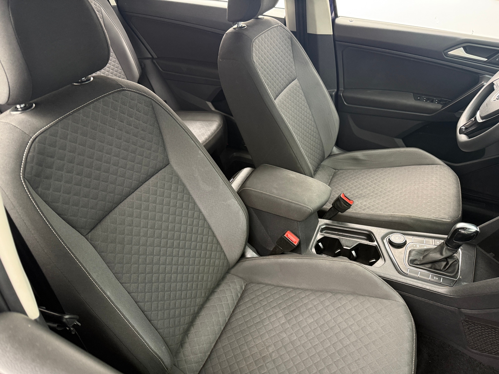 Thumbnail: 2021 Volkswagen Tiguan - 2