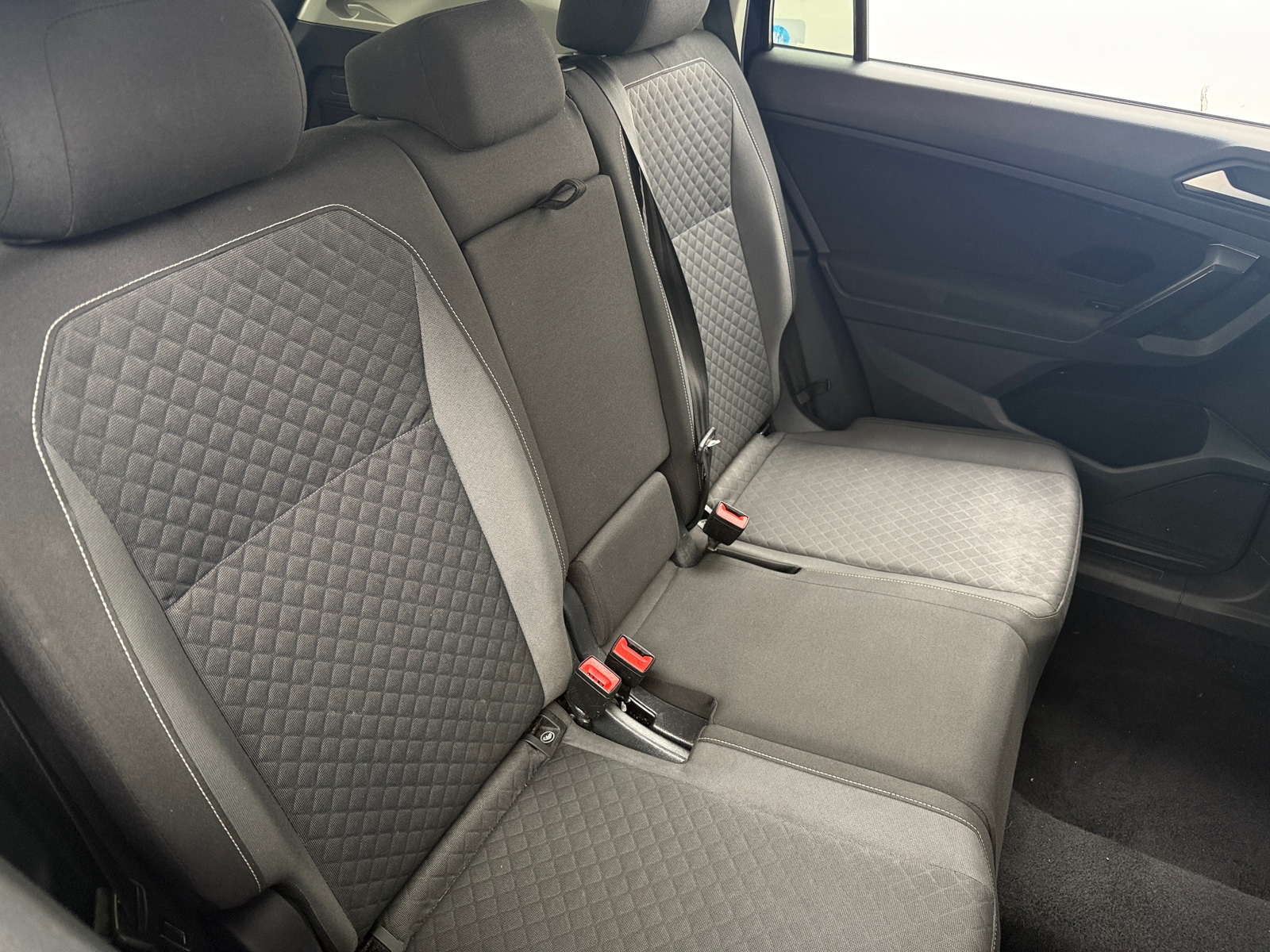 Thumbnail: 2021 Volkswagen Tiguan - 6