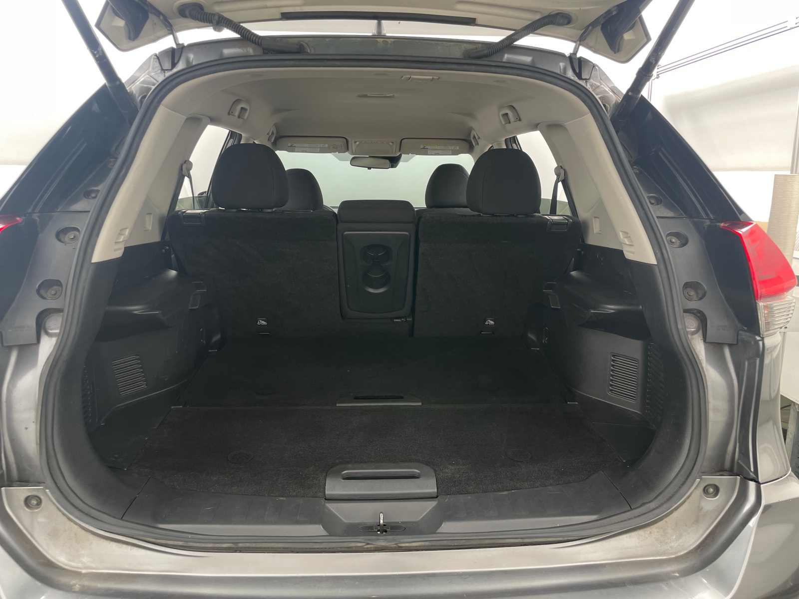 Thumbnail: 2019 Nissan Rogue - 7