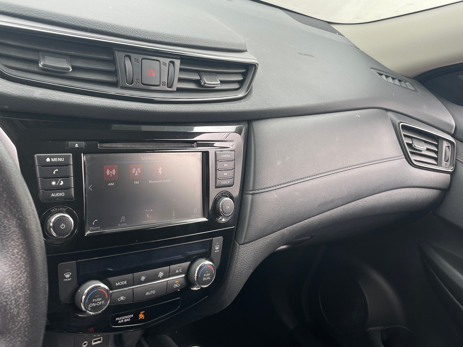 Thumbnail: 2019 Nissan Rogue - 4