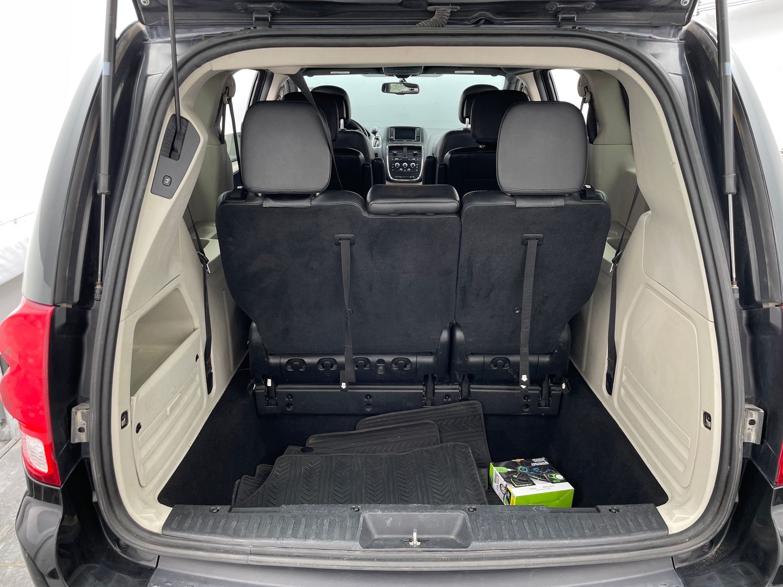 Thumbnail: 2018 Dodge Grand Caravan - 6