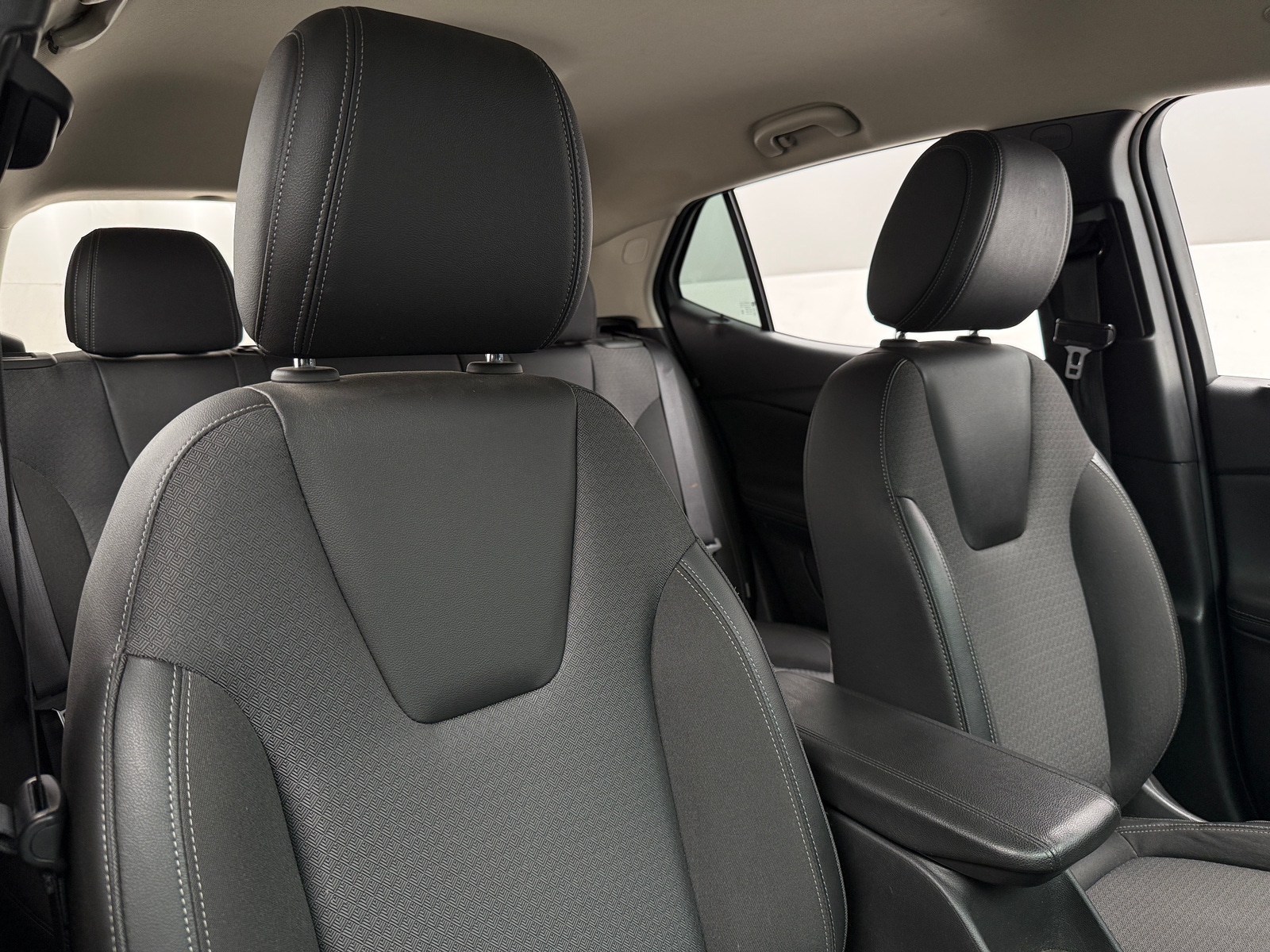 Thumbnail: 2024 Buick Encore GX - 2