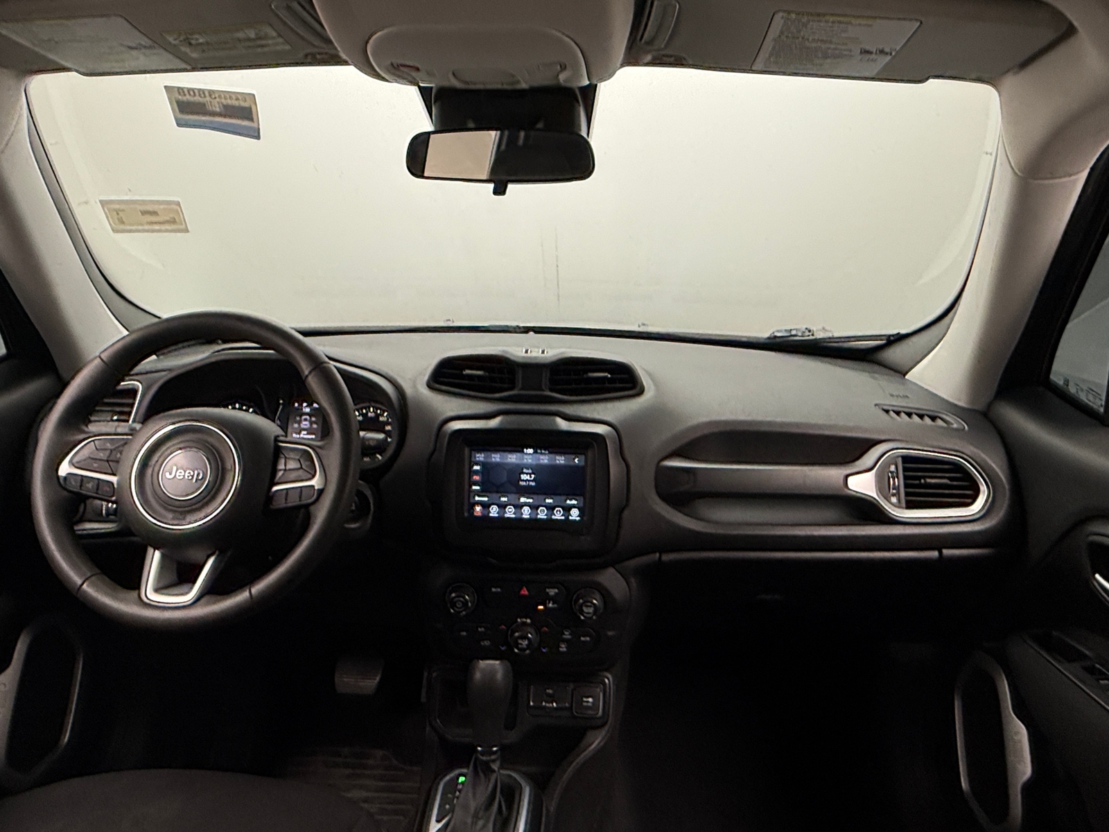 Thumbnail: 2021 Jeep Renegade - 3