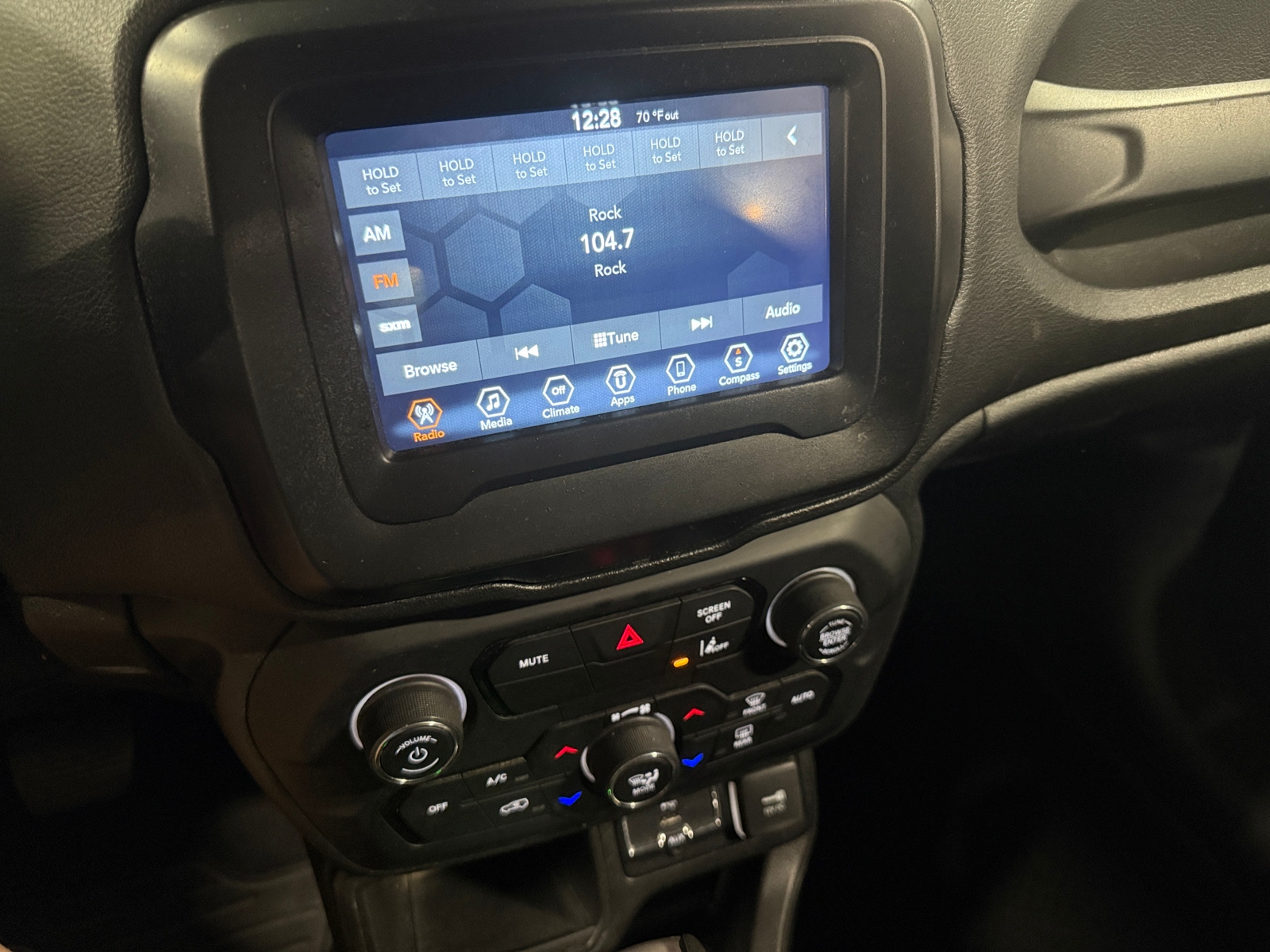 Thumbnail: 2021 Jeep Renegade - 4