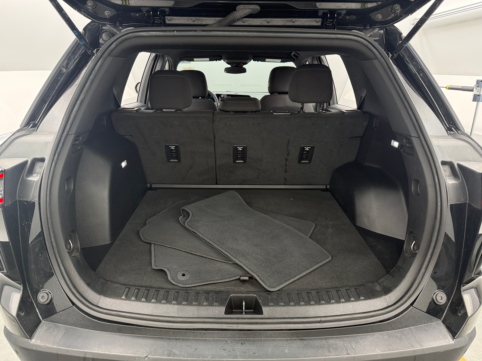 Thumbnail: 2025 Chevrolet Equinox - 7