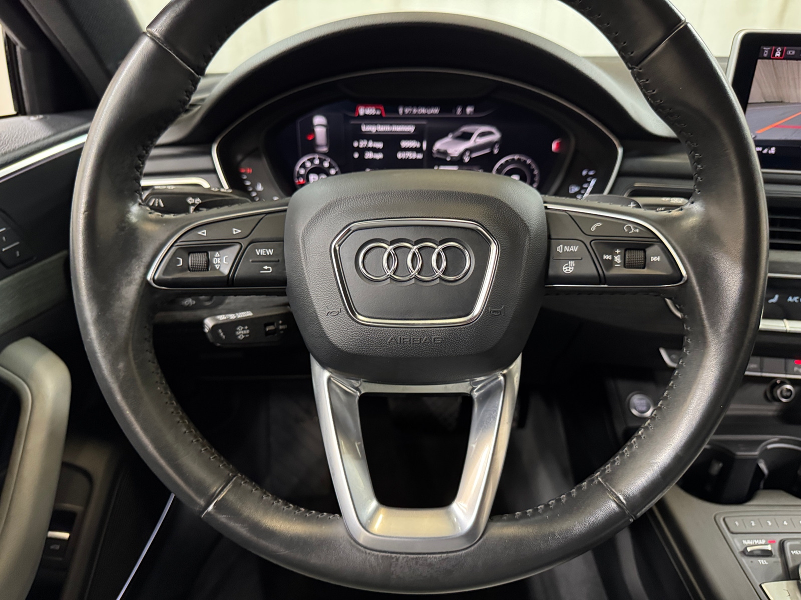 Thumbnail: 2017 Audi A4 - 4