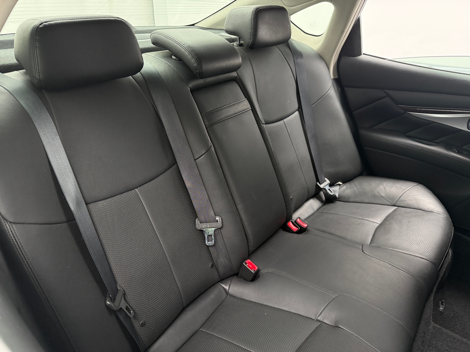 Thumbnail: 2015 INFINITI Q70 - 6