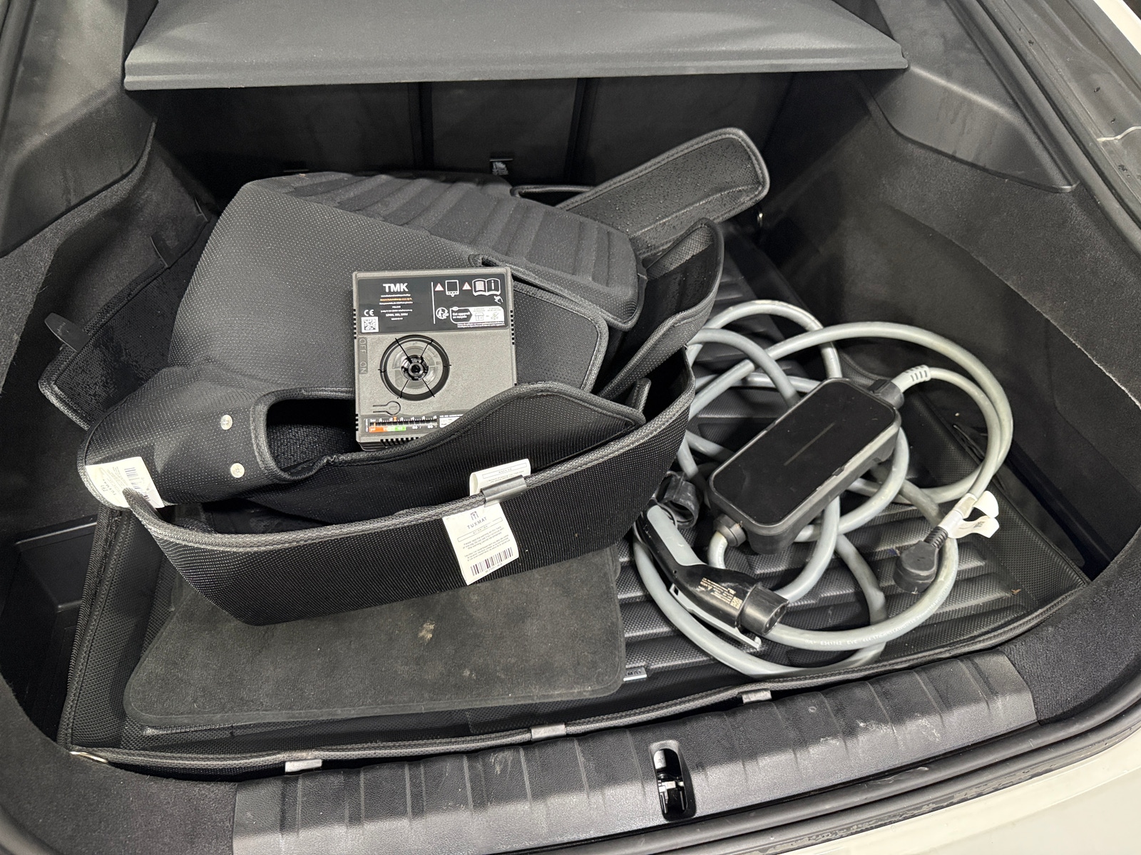 Thumbnail: 2024 BMW i4 - 6