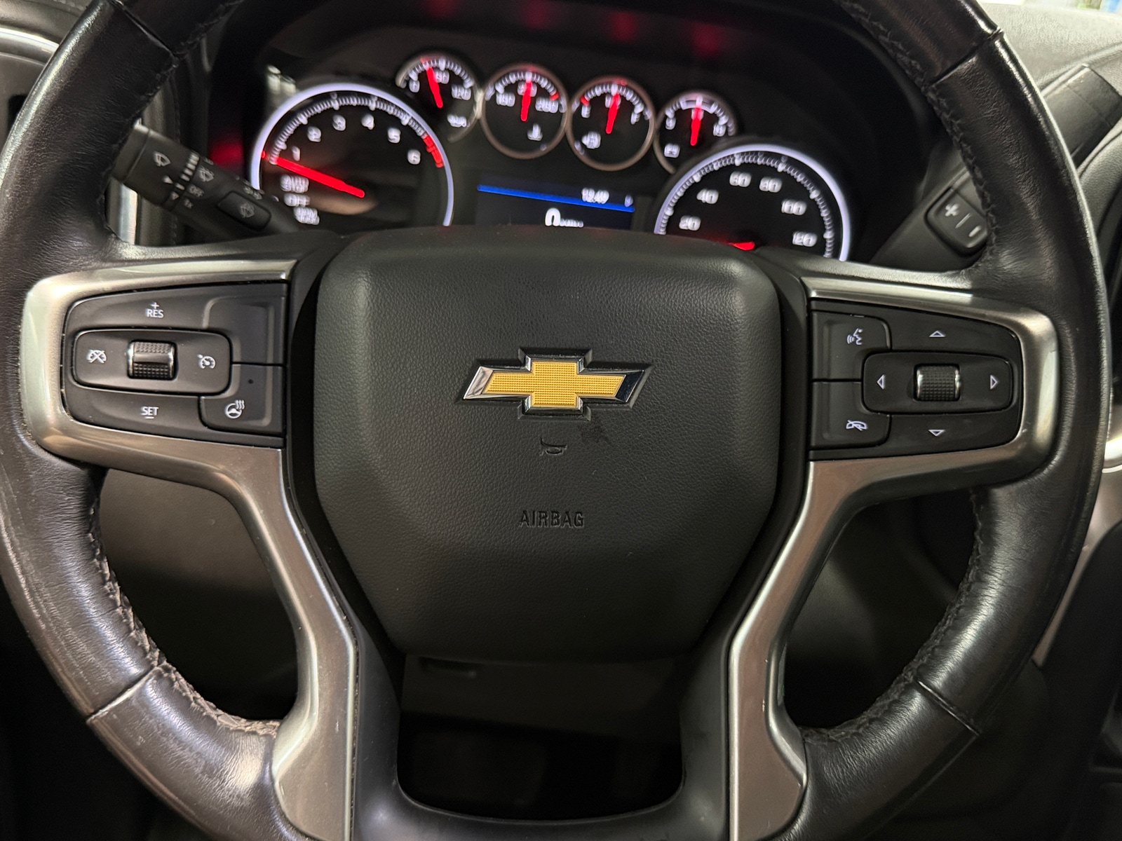 Thumbnail: 2021 Chevrolet Silverado 1500 - 5