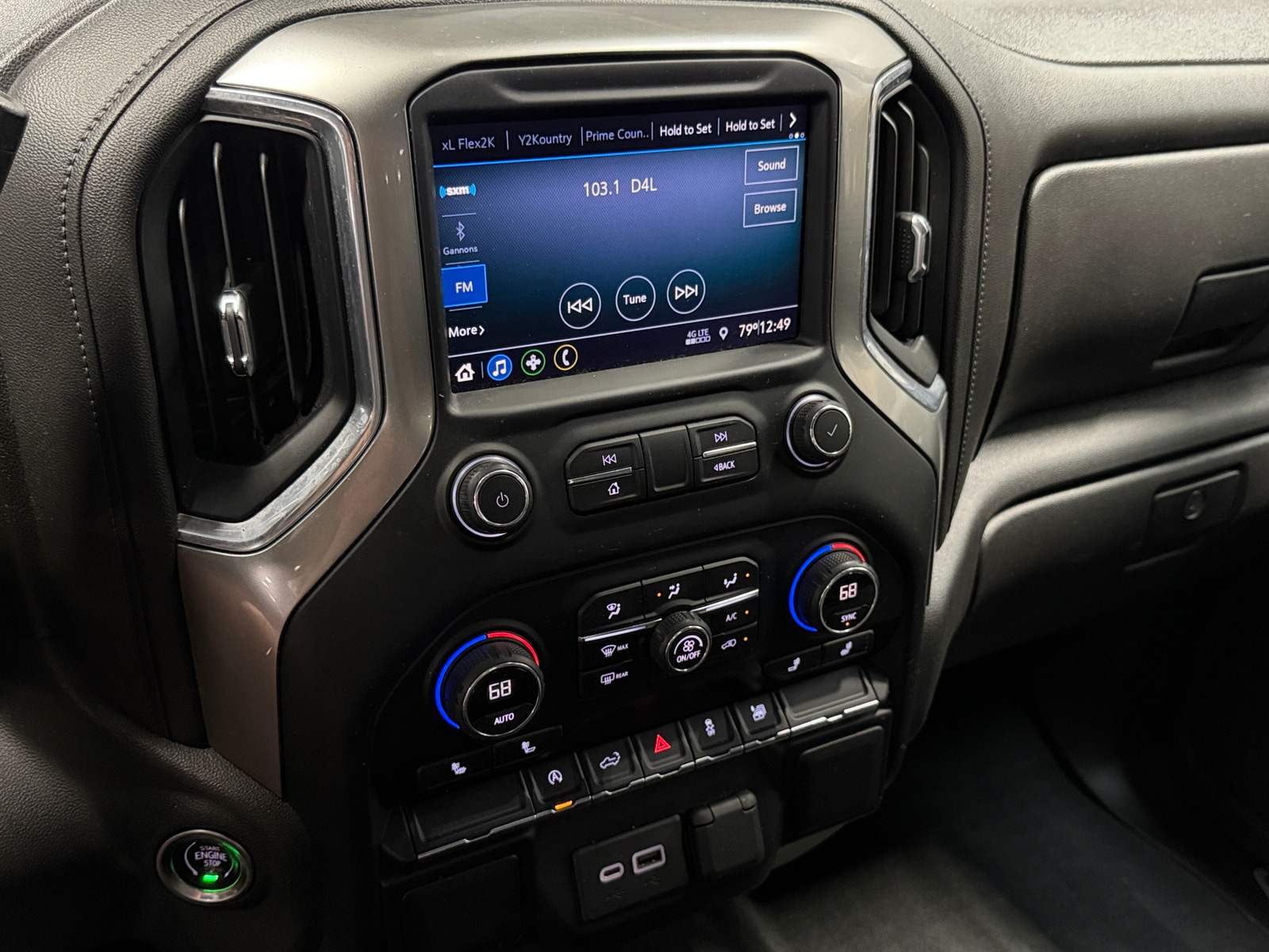 Thumbnail: 2021 Chevrolet Silverado 1500 - 4