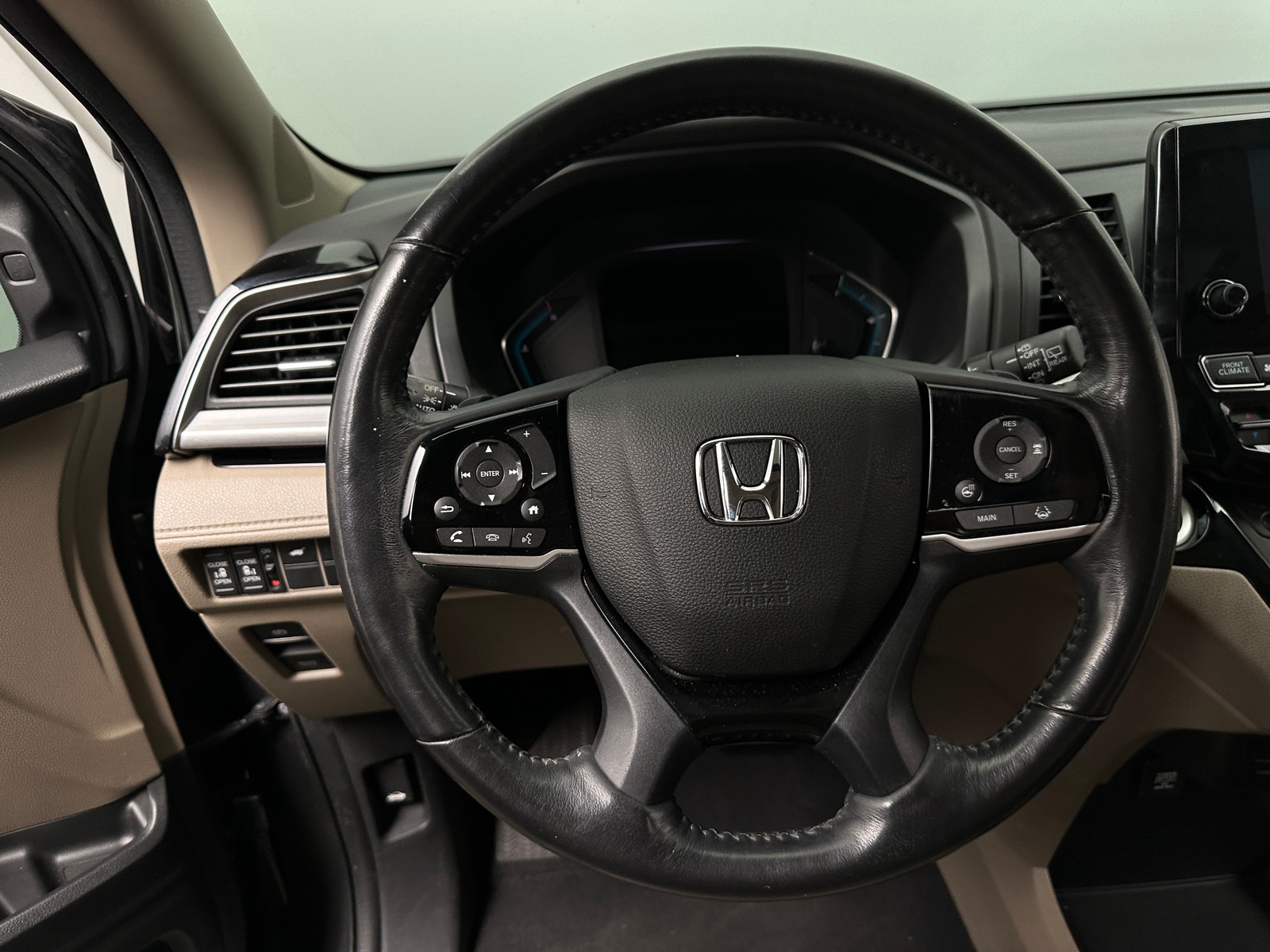 Thumbnail: 2018 Honda Odyssey - 4