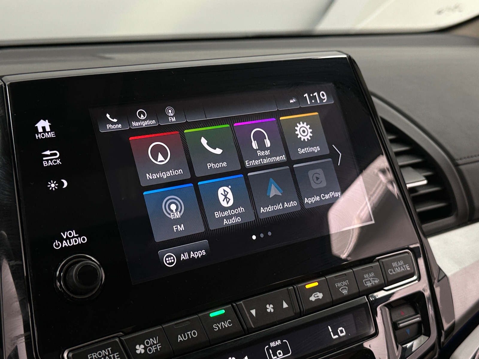 Thumbnail: 2018 Honda Odyssey - 3