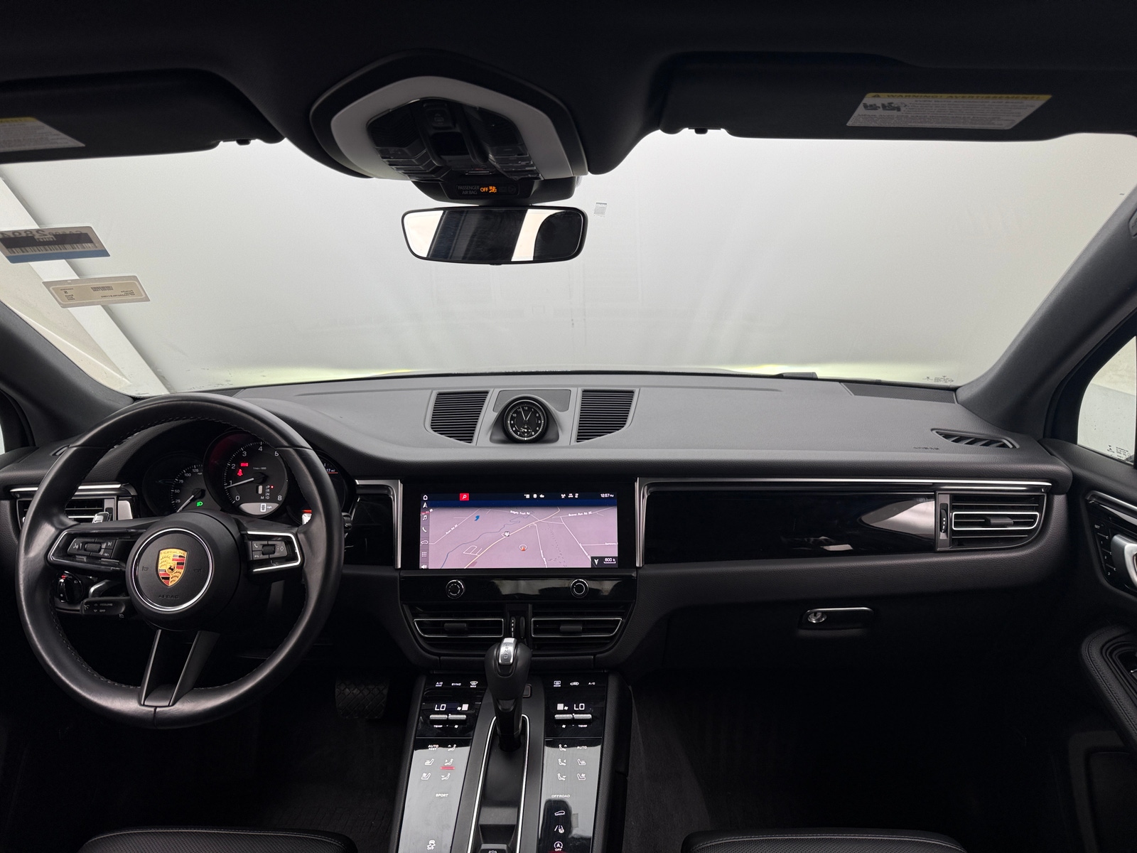 Thumbnail: 2022 Porsche Macan - 2