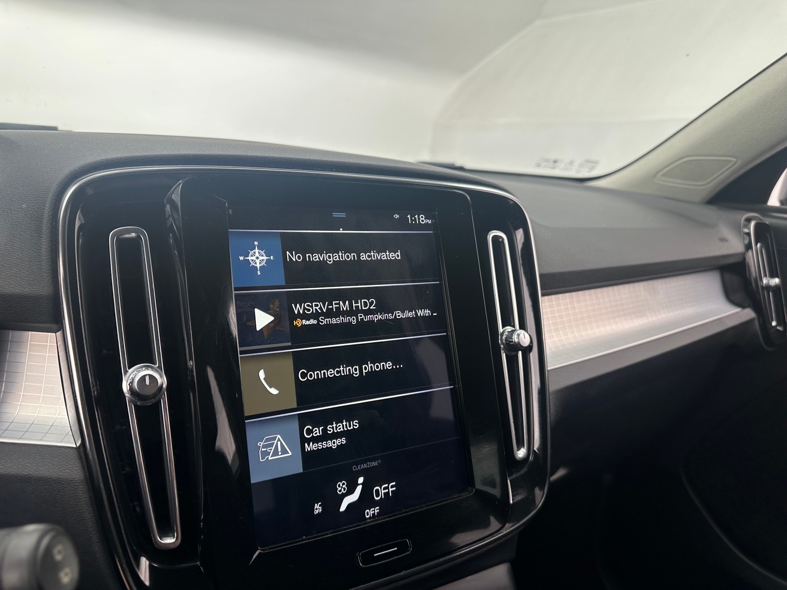 Thumbnail: 2020 Volvo XC40 - 4
