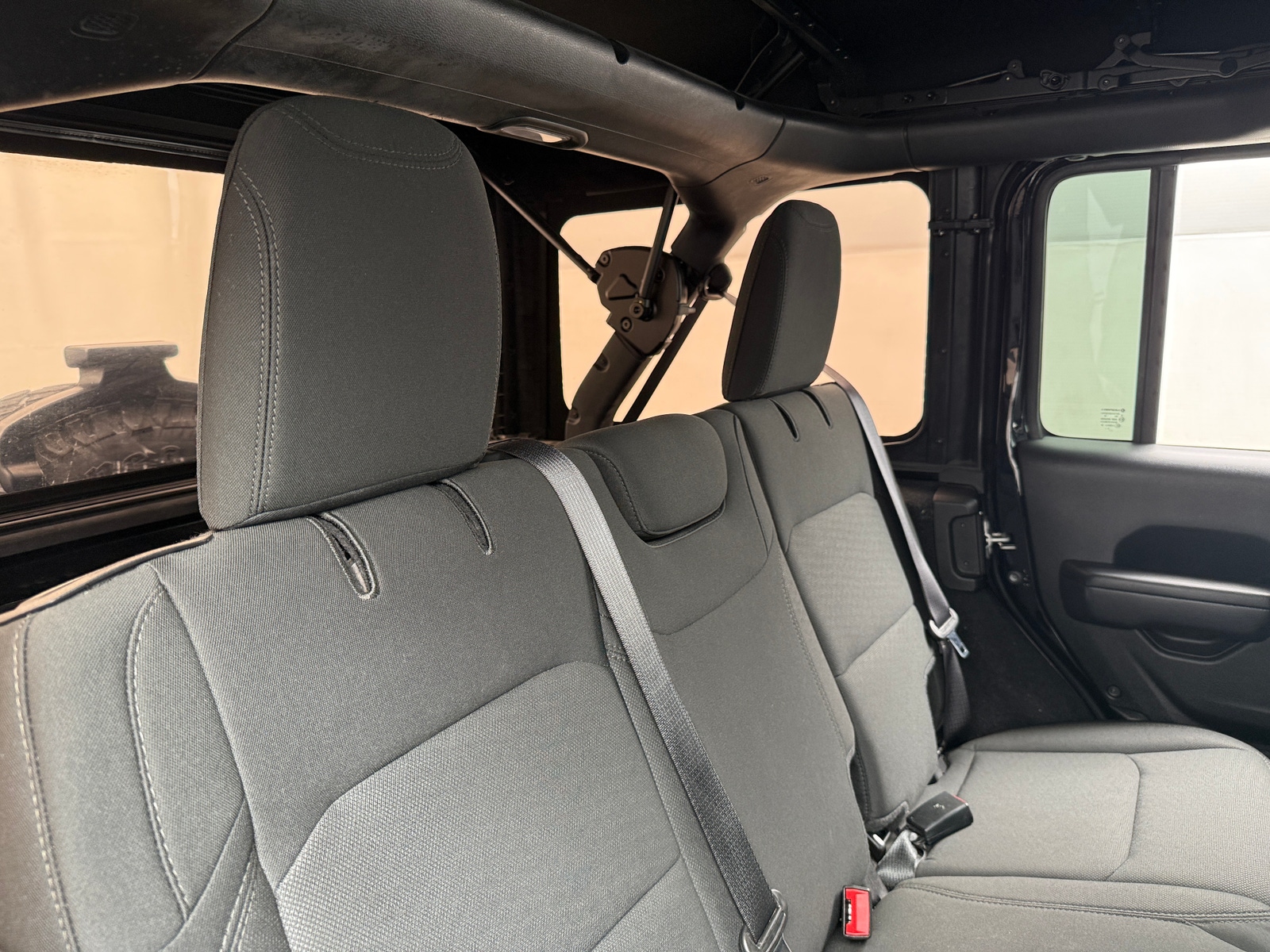 Thumbnail: 2022 Jeep Wrangler - 6