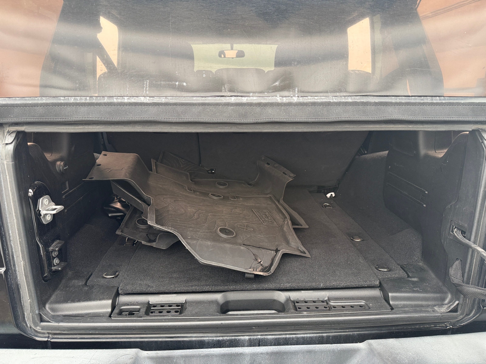 Thumbnail: 2022 Jeep Wrangler - 7