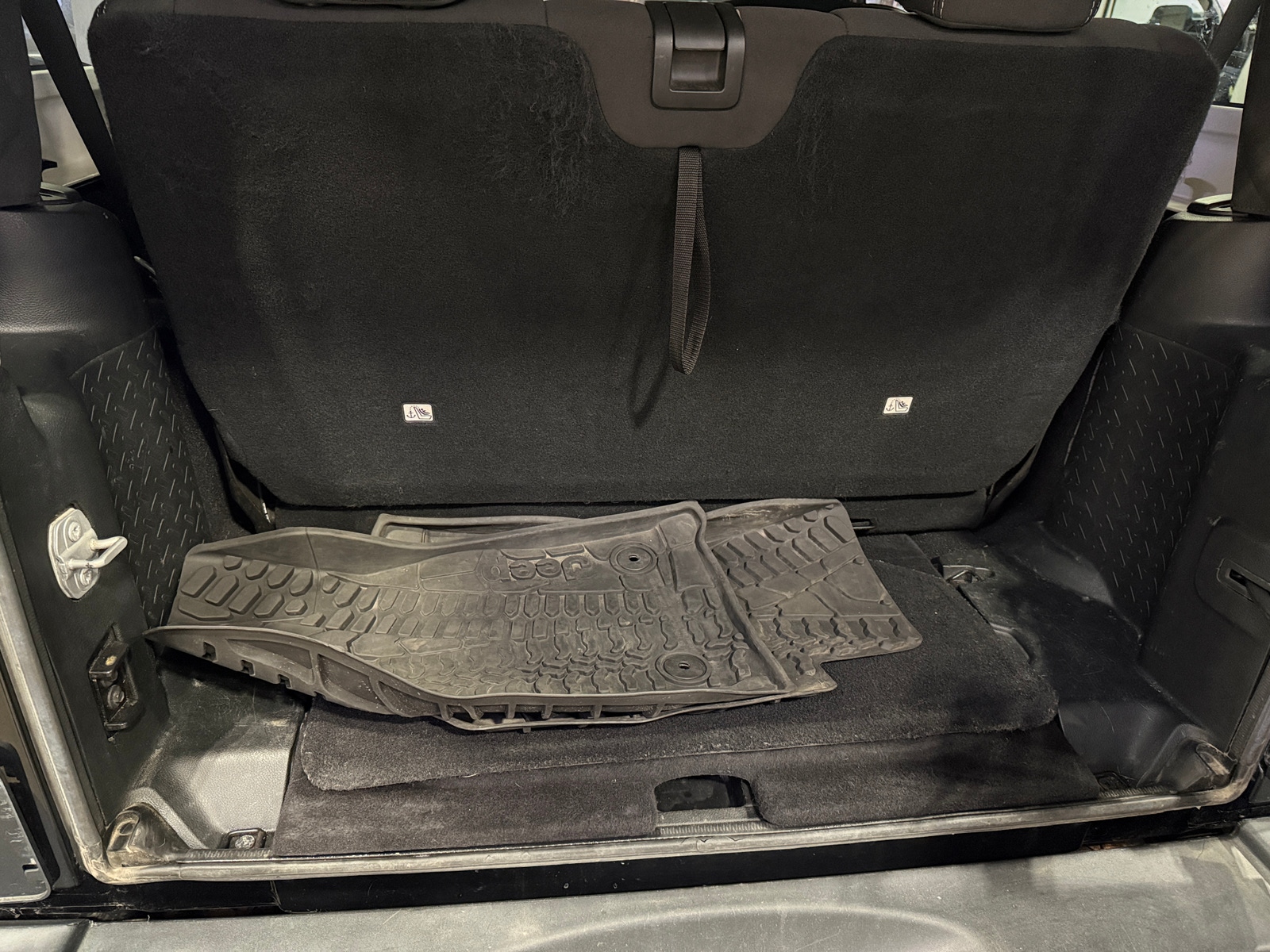 Thumbnail: 2017 Jeep Wrangler - 6