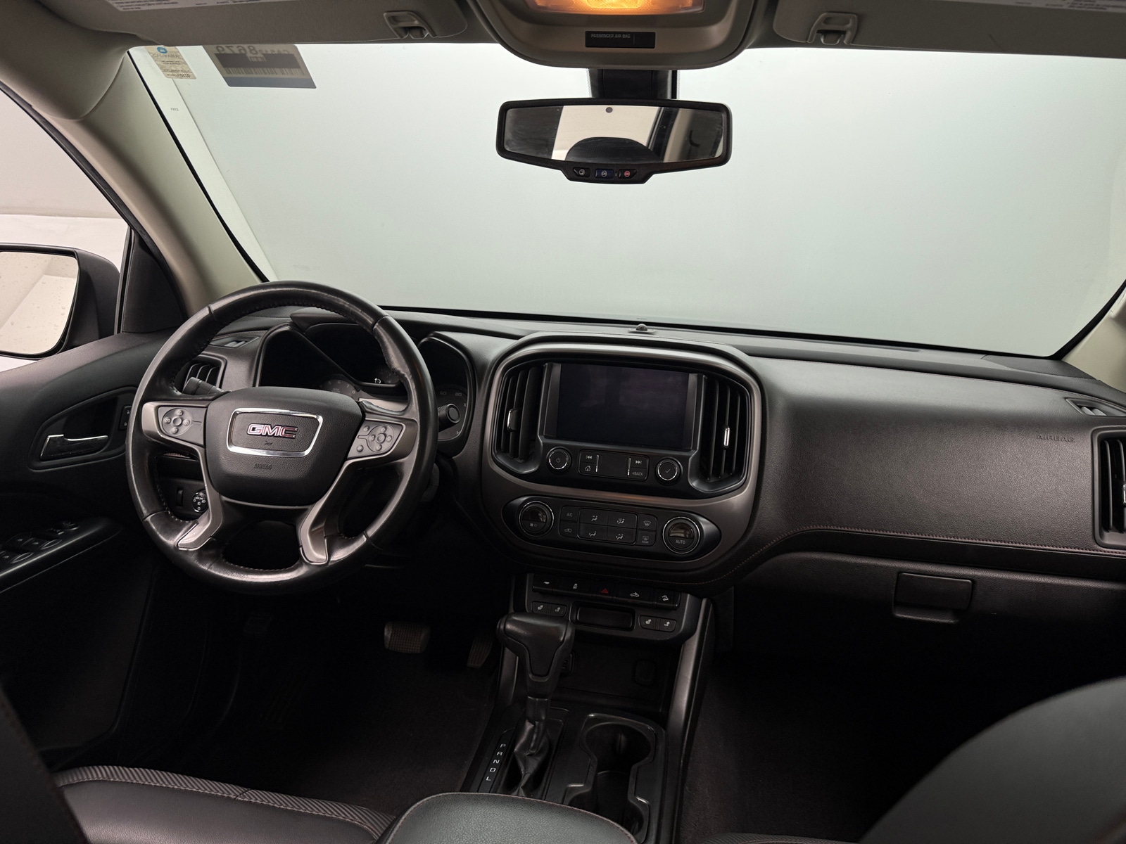 Thumbnail: 2019 GMC Canyon - 3