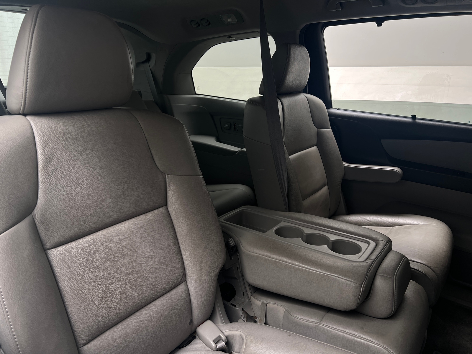 Thumbnail: 2011 Honda Odyssey - 5