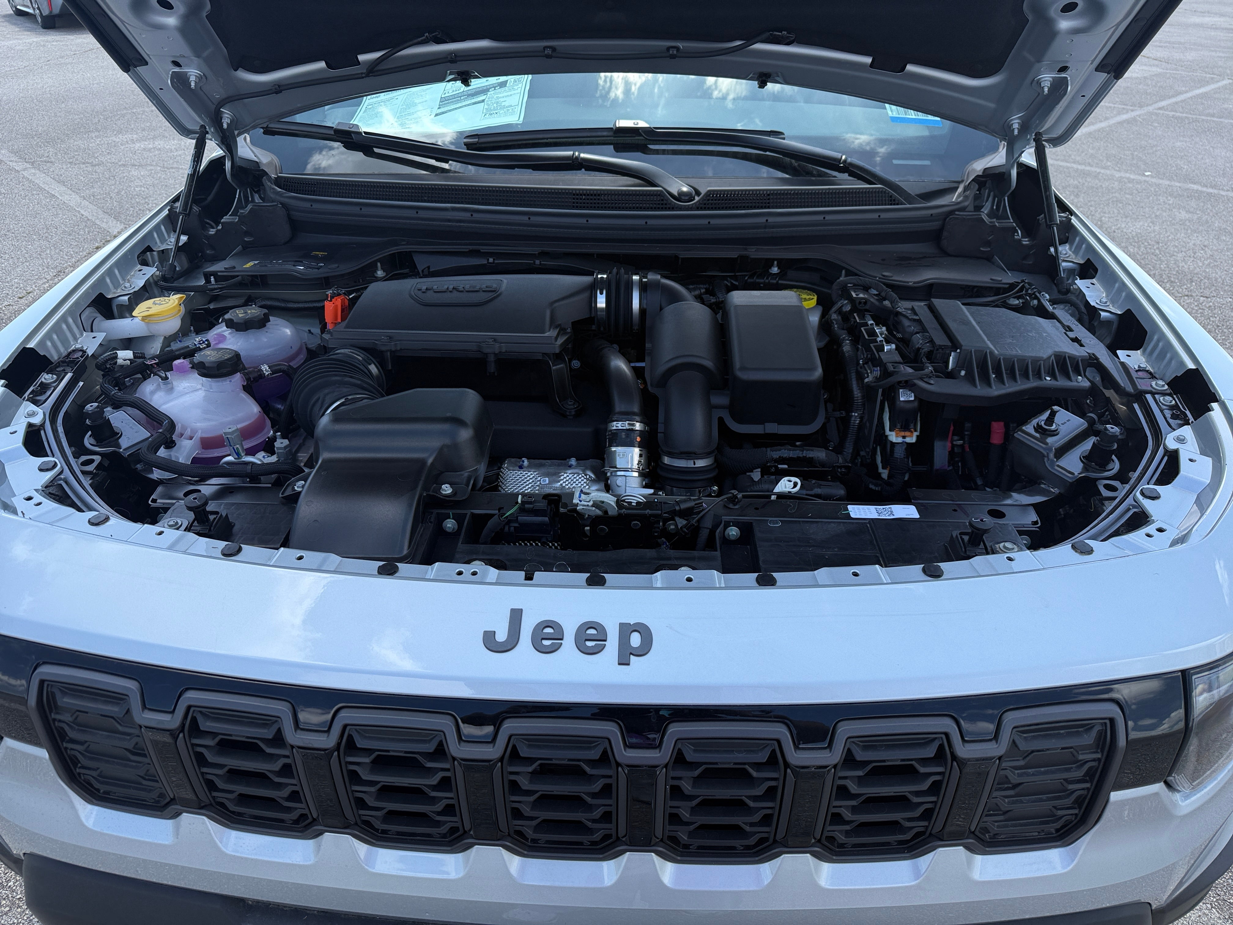 2026 Jeep Cherokee Laredo - Photo 1