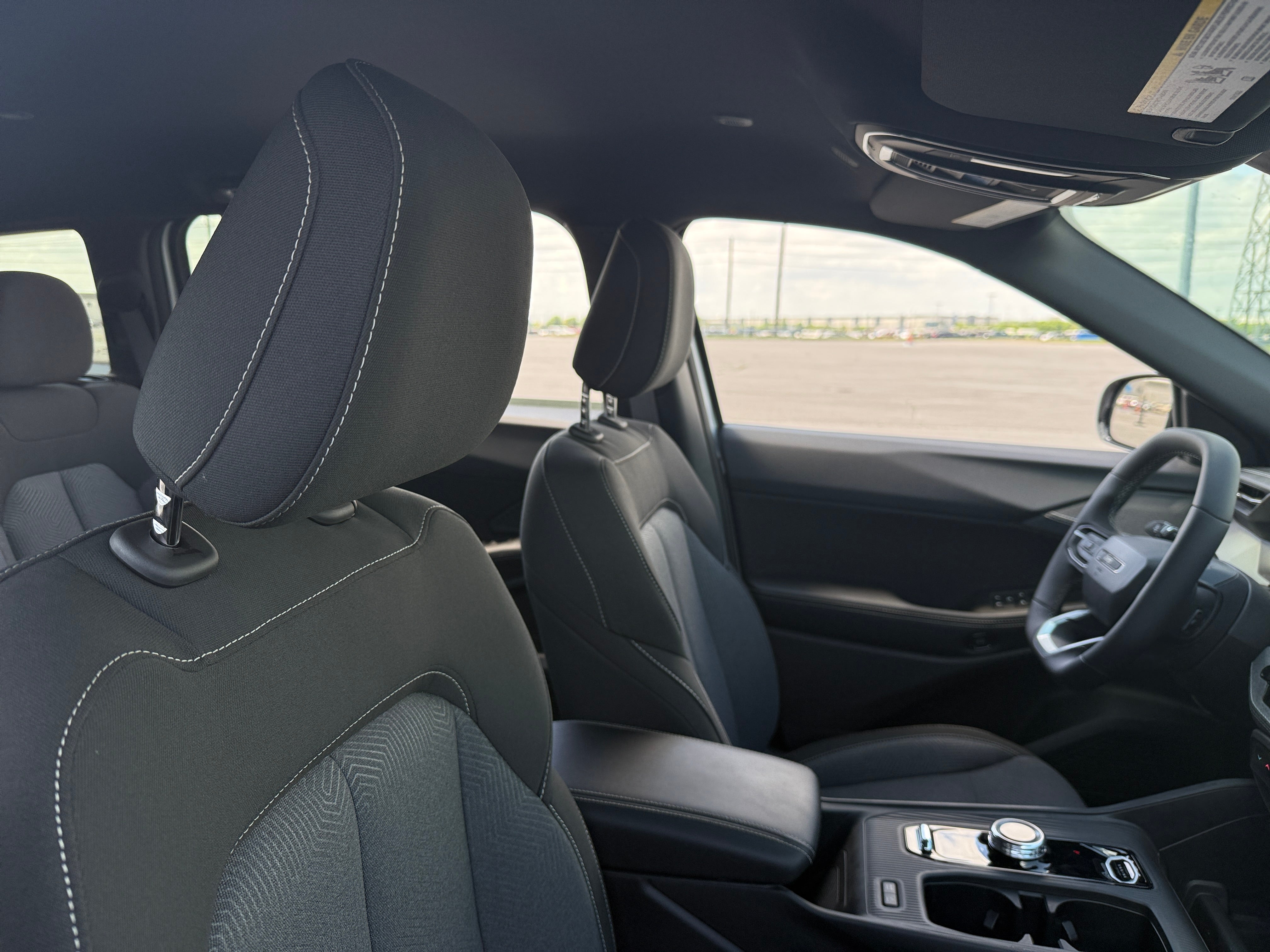 2026 Jeep Cherokee Laredo - Photo 4