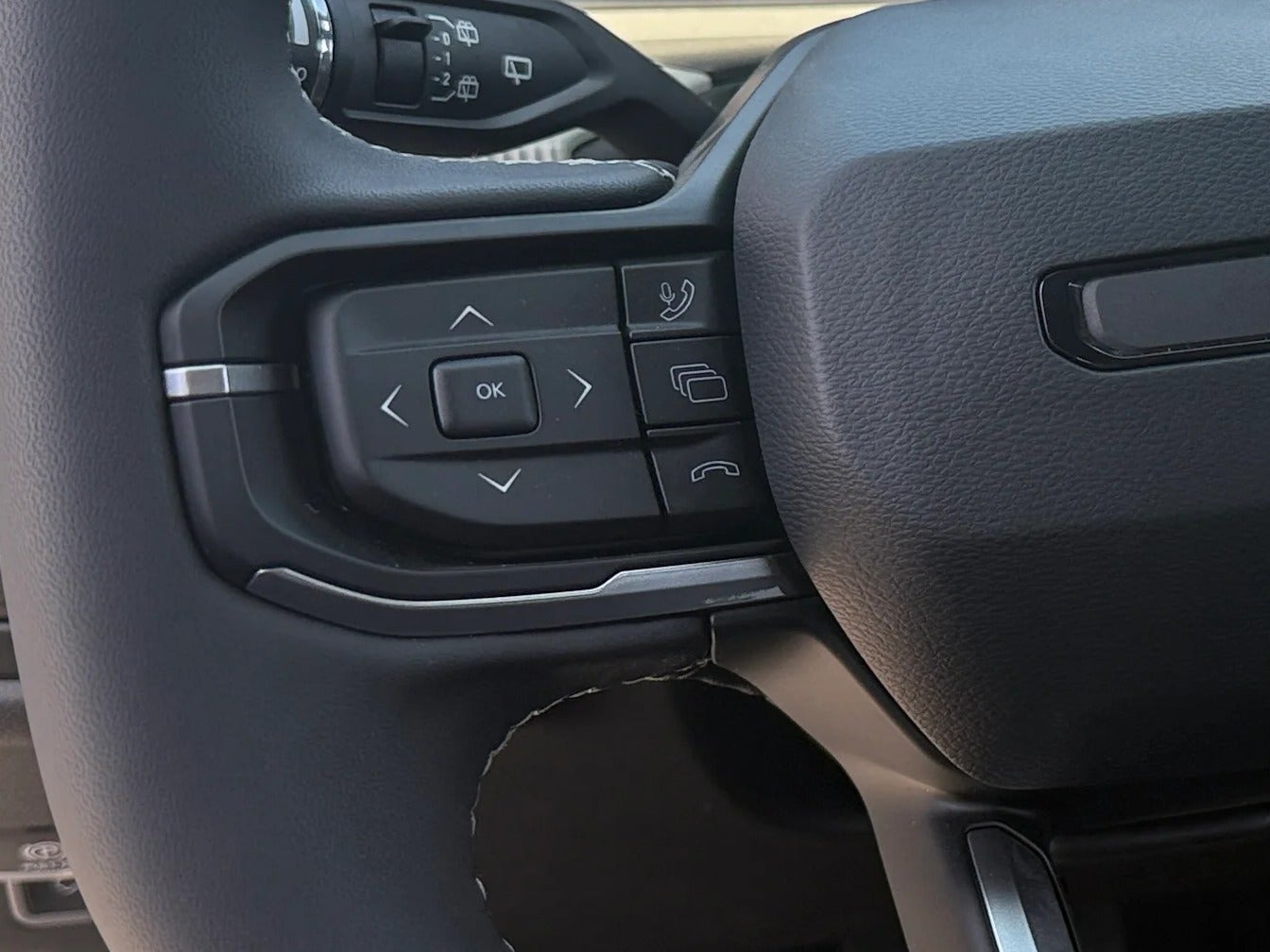 2026 Jeep Cherokee Laredo - Photo 12