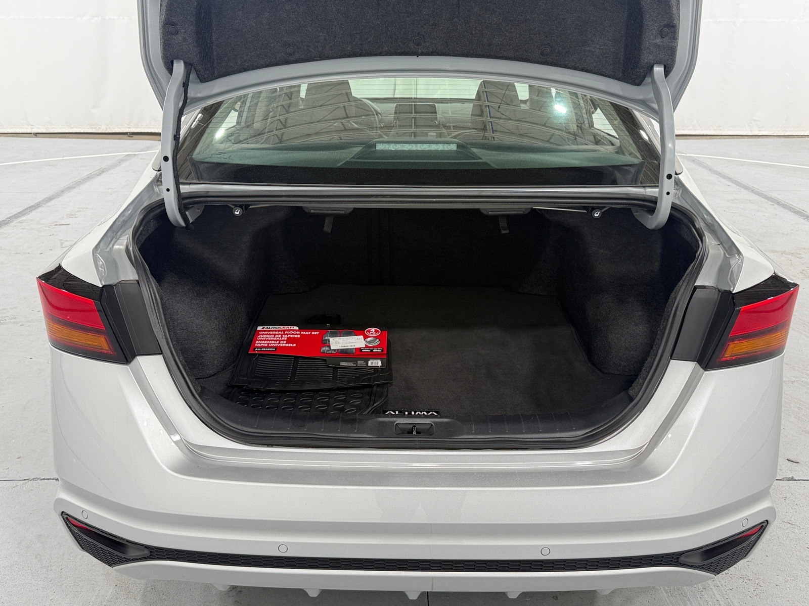 Thumbnail: 2025 Nissan Altima - 7