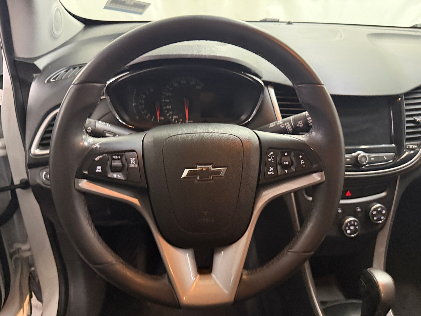 Thumbnail: 2020 Chevrolet Trax - 5