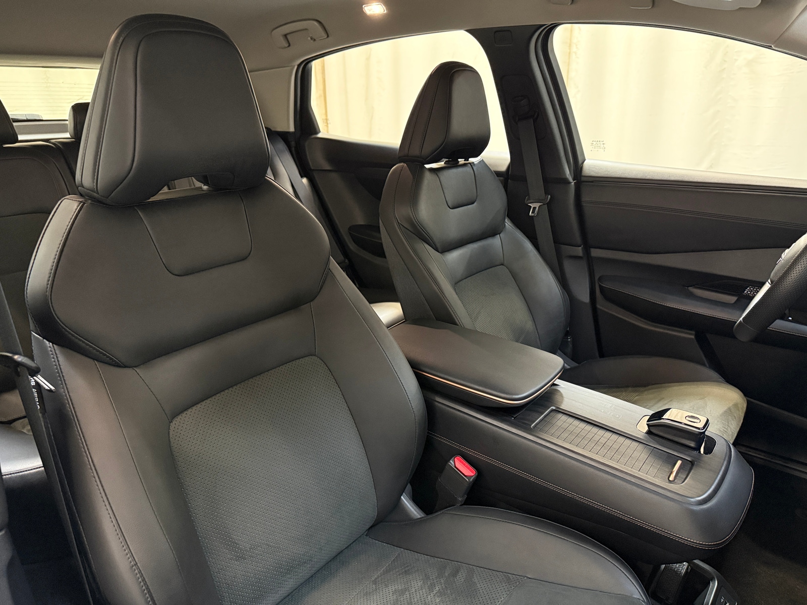 Thumbnail: 2024 Nissan Ariya - 2