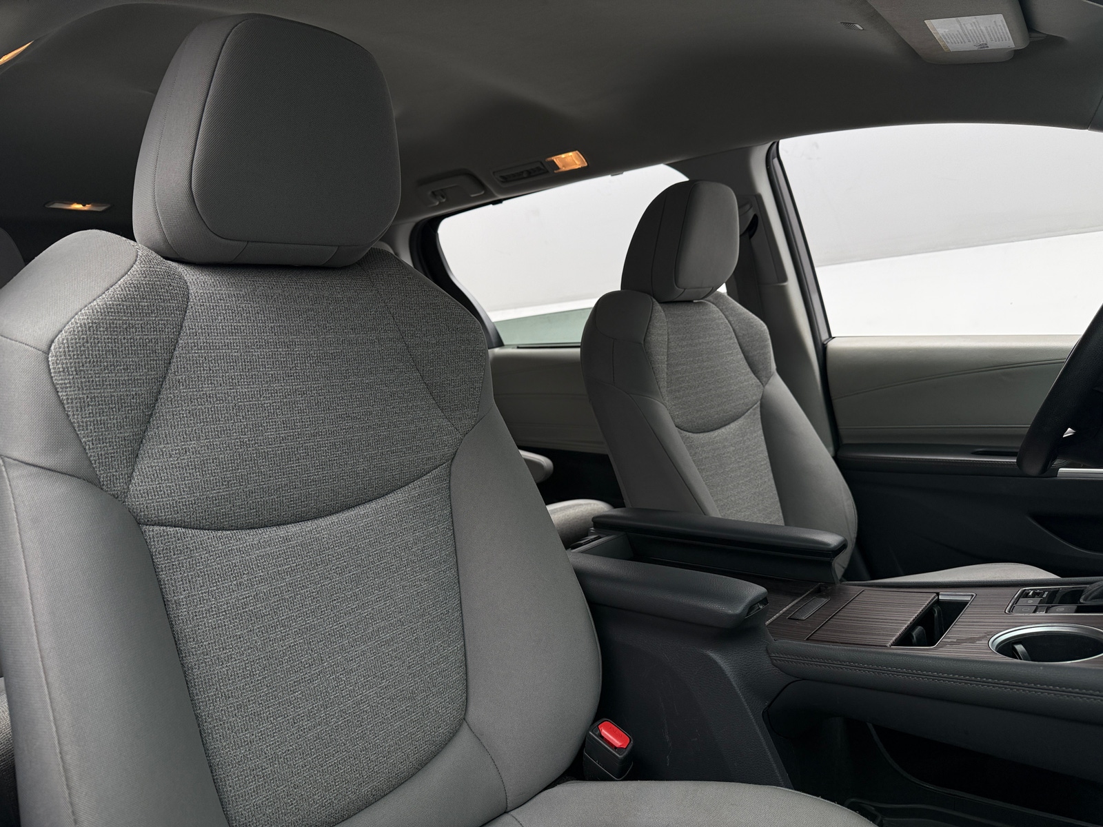 Thumbnail: 2022 Toyota Sienna - 2