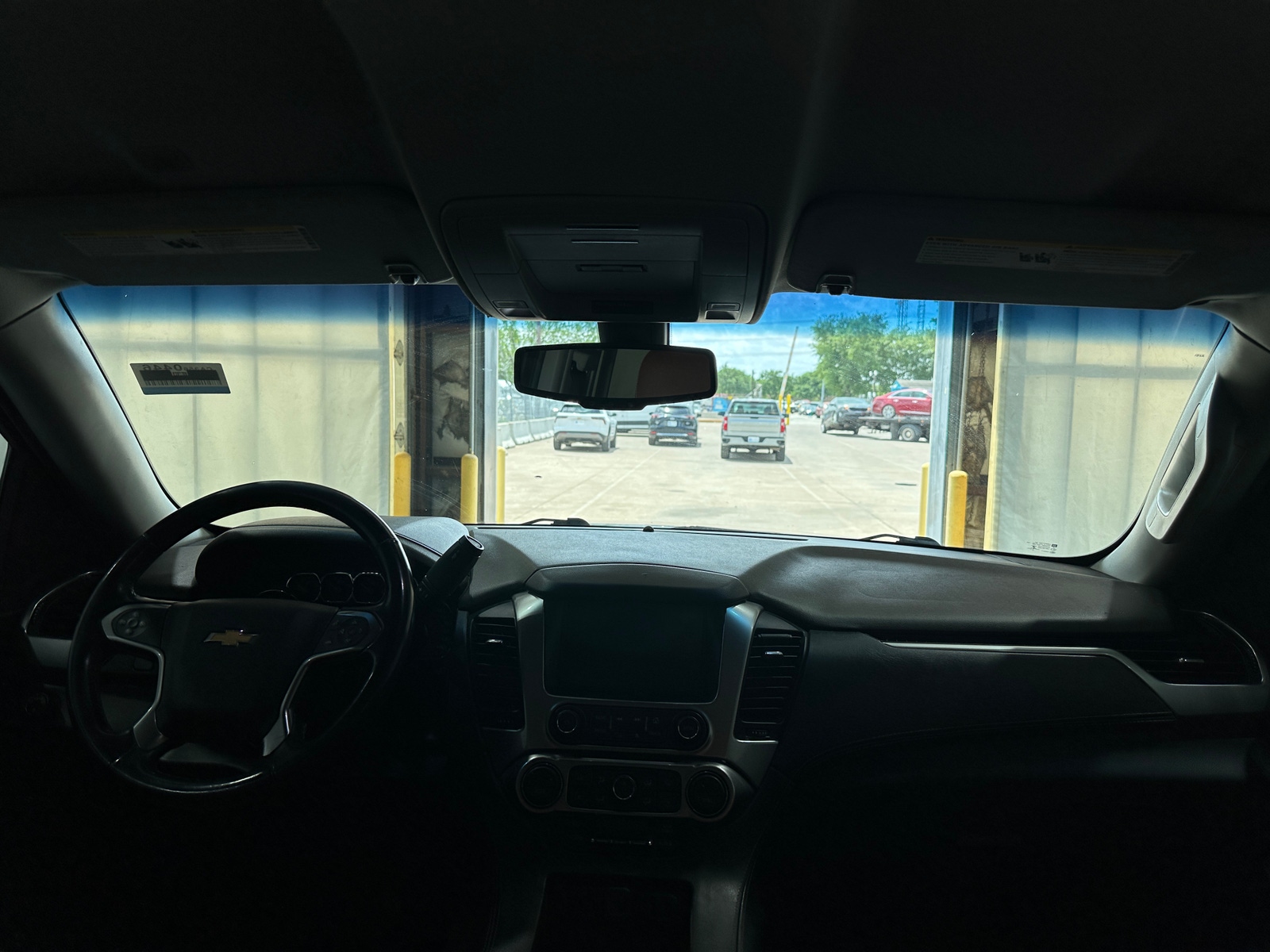 Thumbnail: 2019 Chevrolet Tahoe - 2