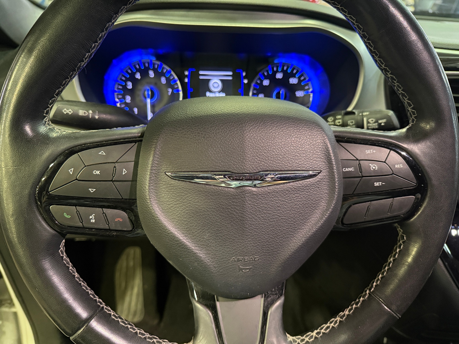 Thumbnail: 2020 Chrysler Pacifica - 4