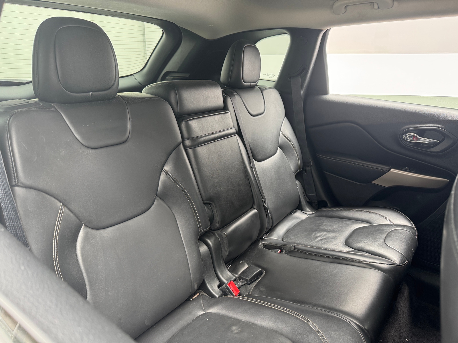 Thumbnail: 2018 Jeep Cherokee - 5