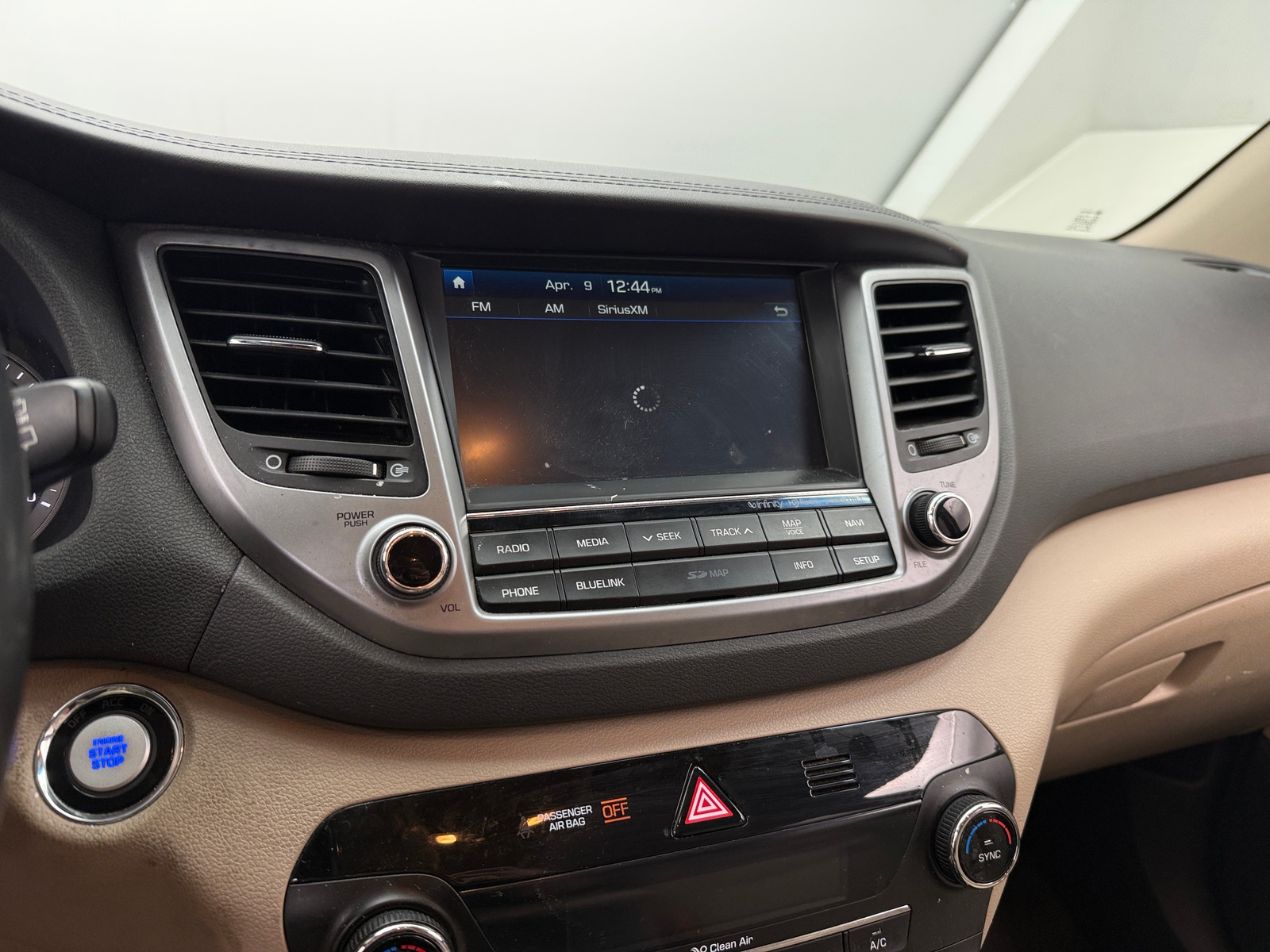 Thumbnail: 2017 Hyundai Tucson - 3