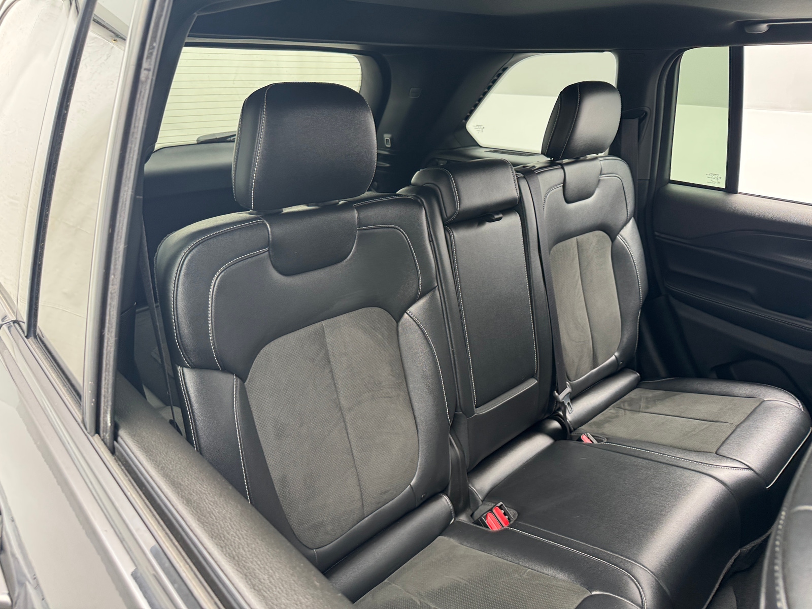 Thumbnail: 2023 Jeep Grand Cherokee - 5