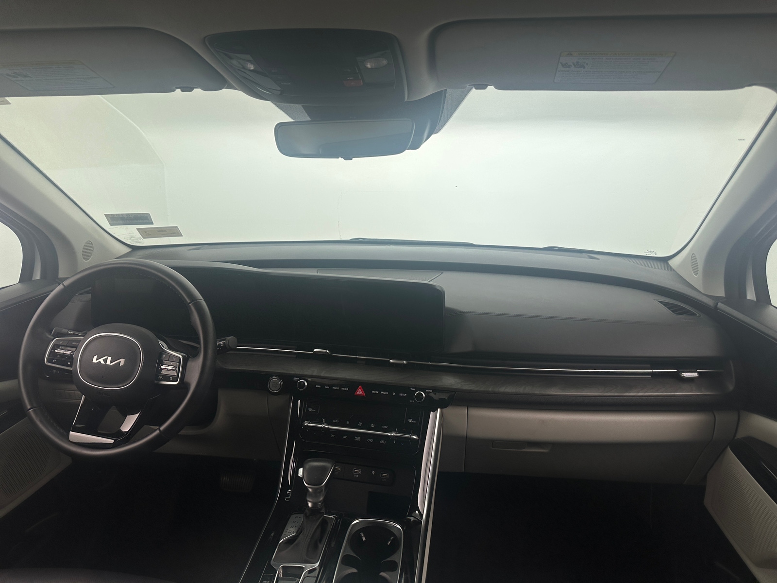 Thumbnail: 2024 Kia Carnival - 3
