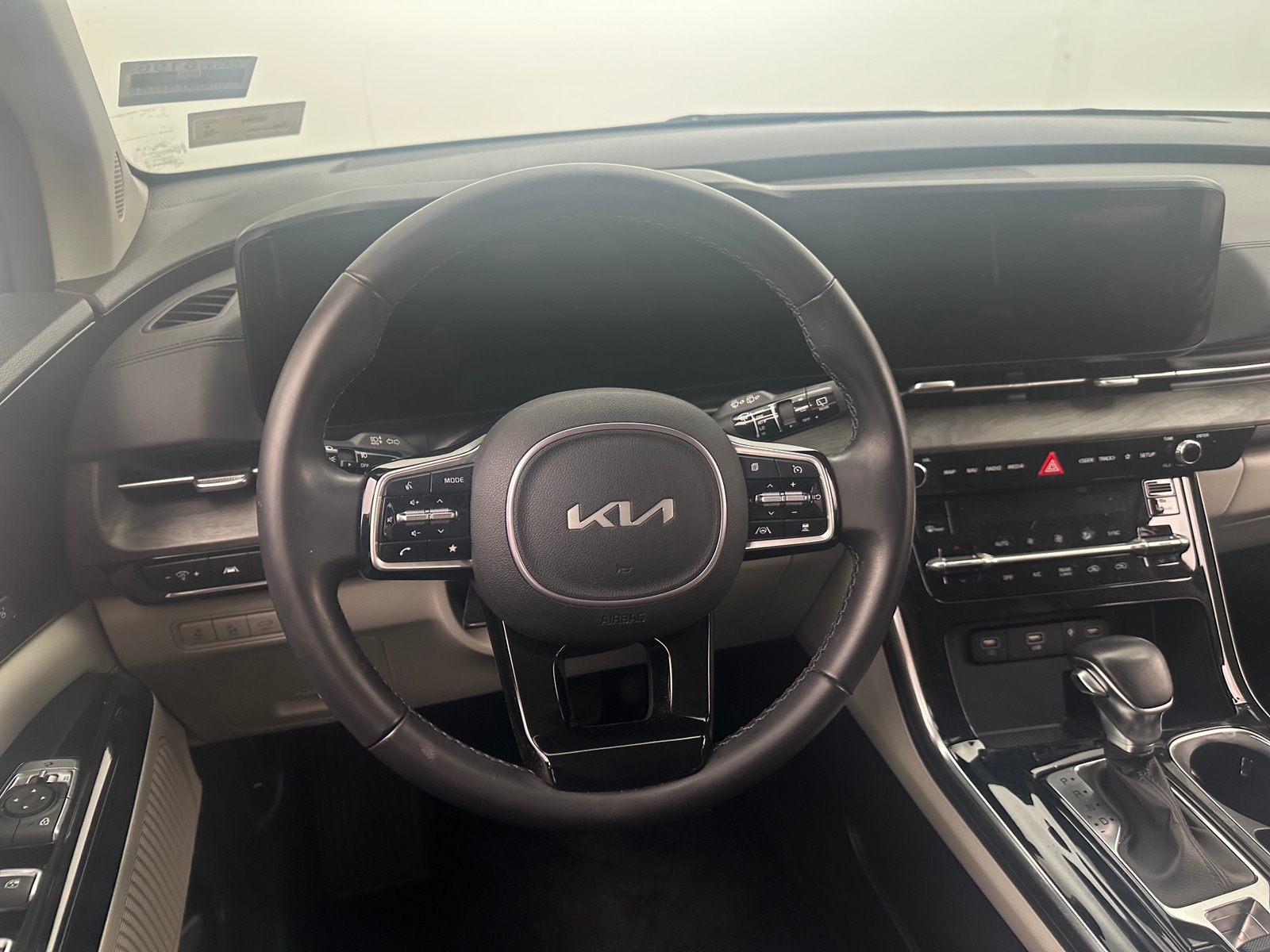 Thumbnail: 2024 Kia Carnival - 5