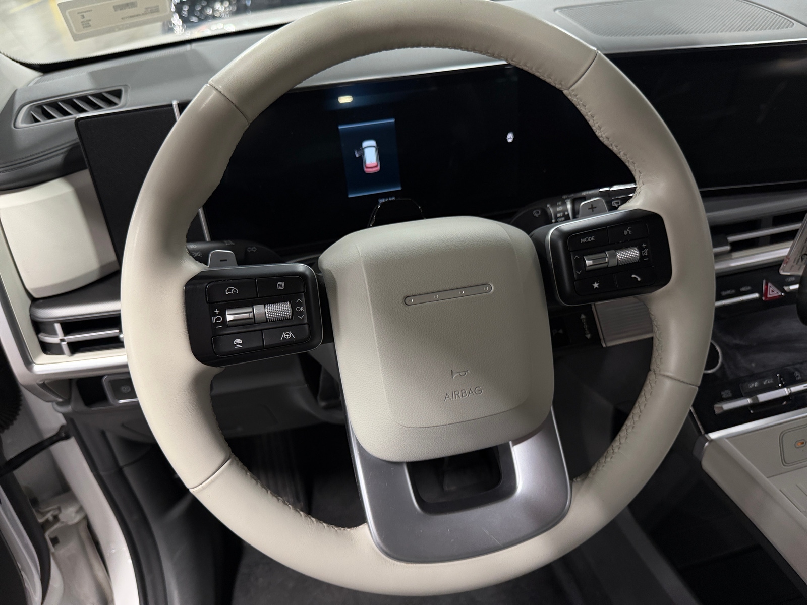 Thumbnail: 2025 Hyundai Santa Fe - 4