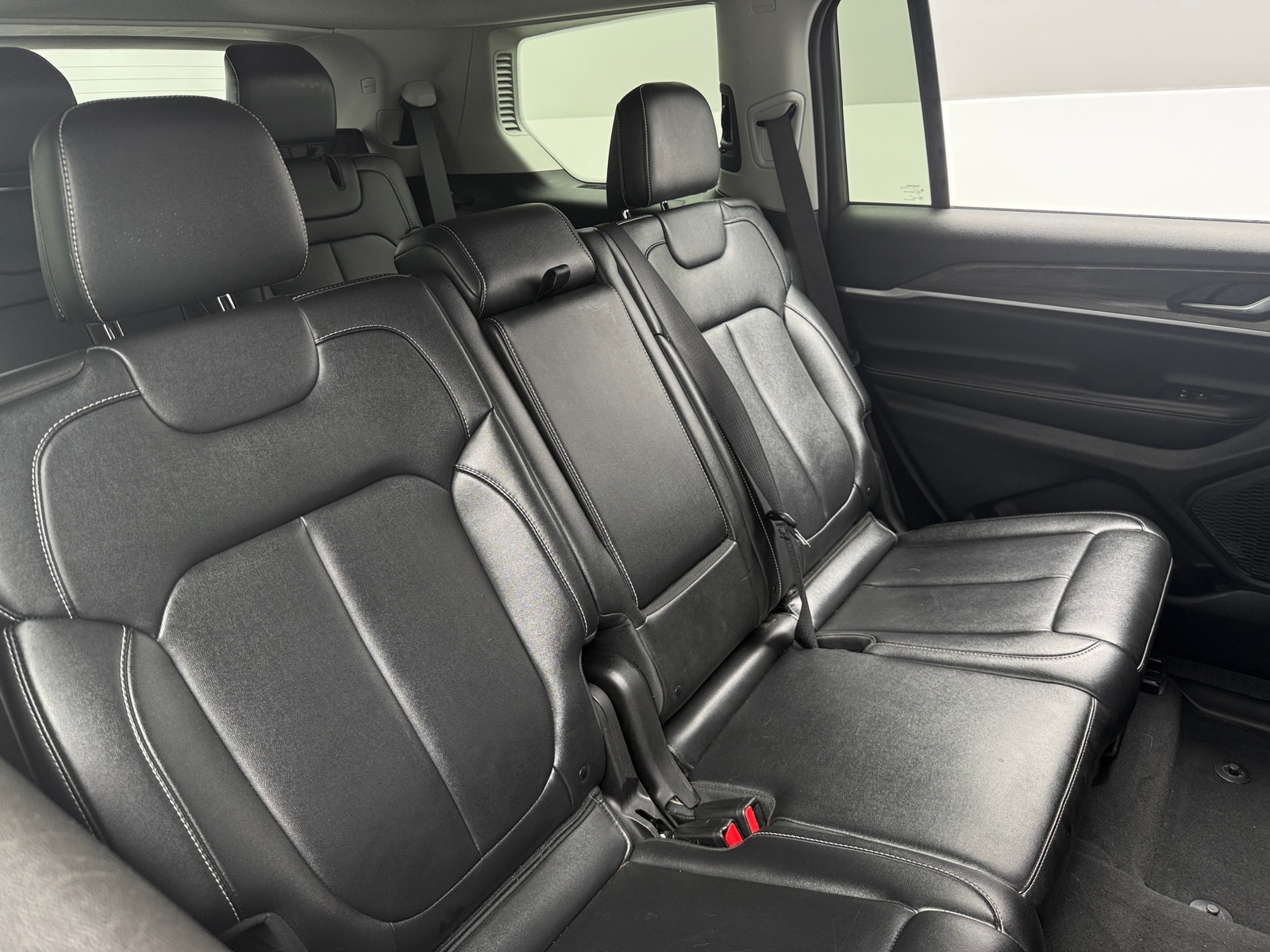 Thumbnail: 2023 Jeep Grand Cherokee L - 5