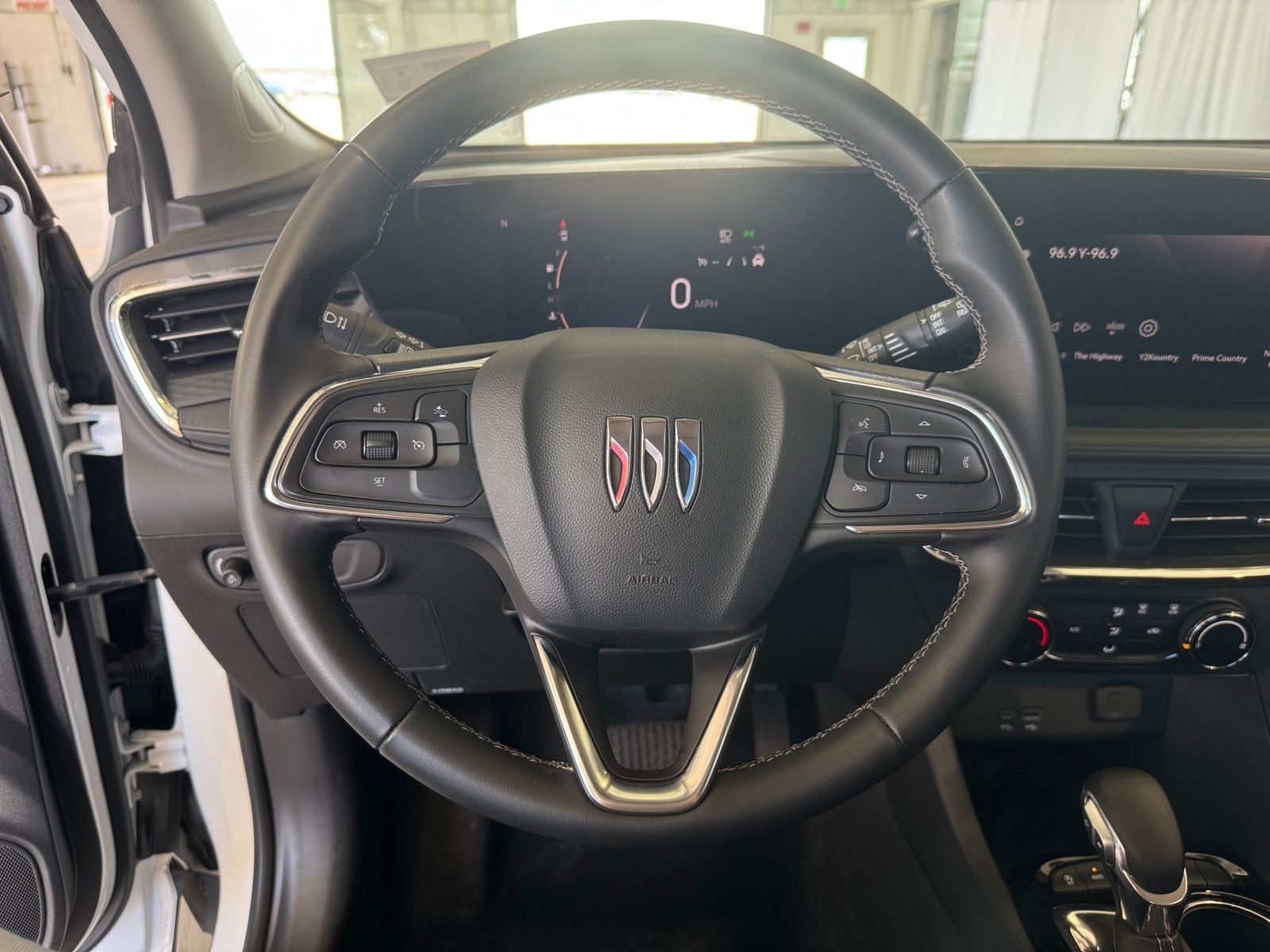 Thumbnail: 2025 Buick Encore GX - 4