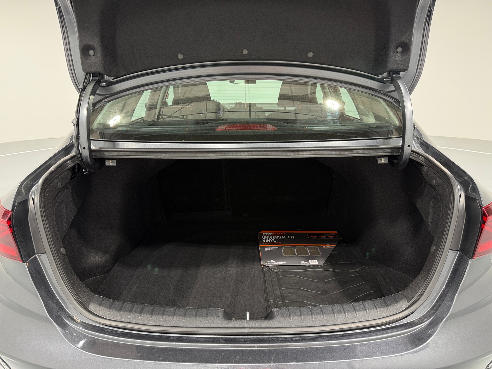 Thumbnail: 2024 Kia Forte - 7