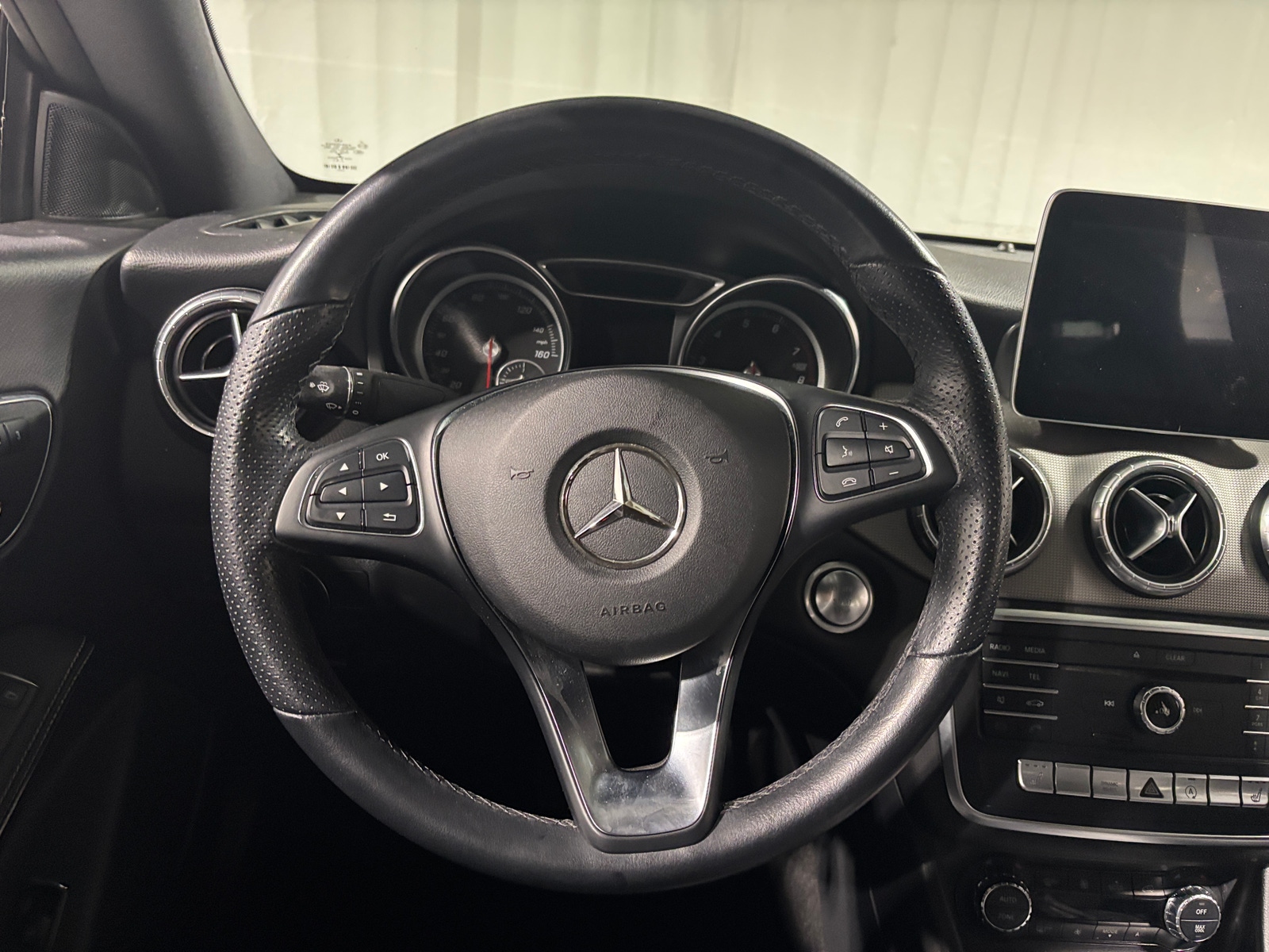 Thumbnail: 2019 Mercedes-Benz CLA - 4